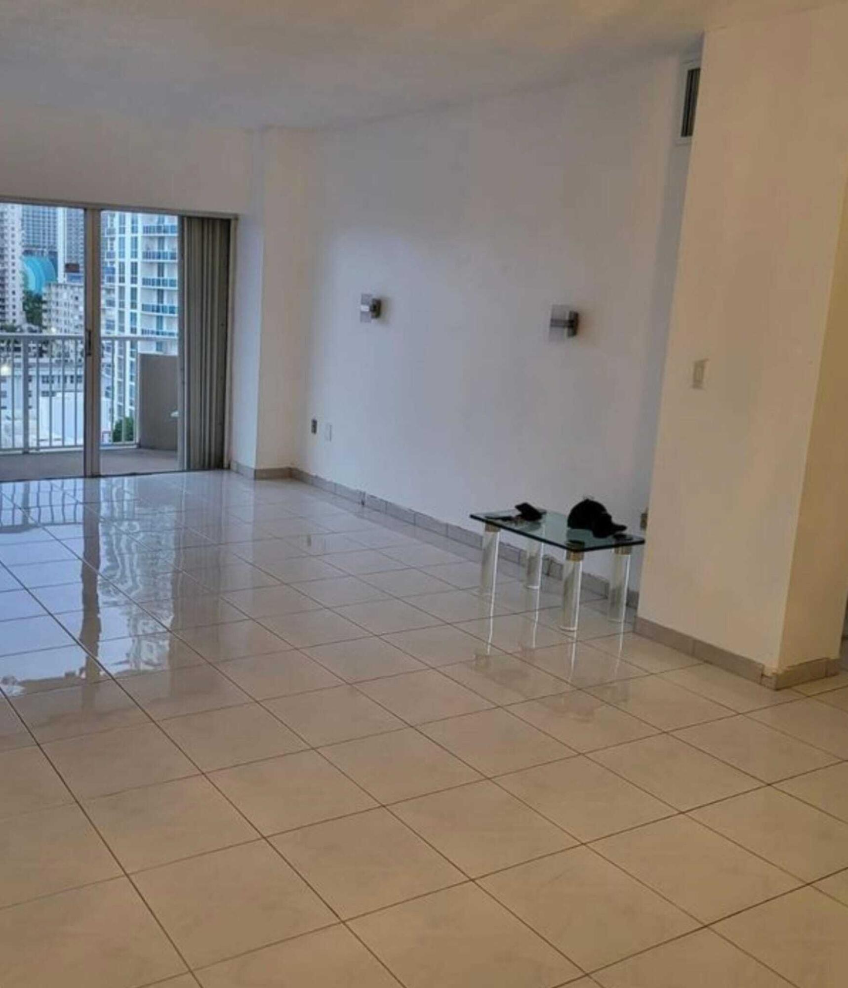 HEMISPHERES CONDO - Residential Lease