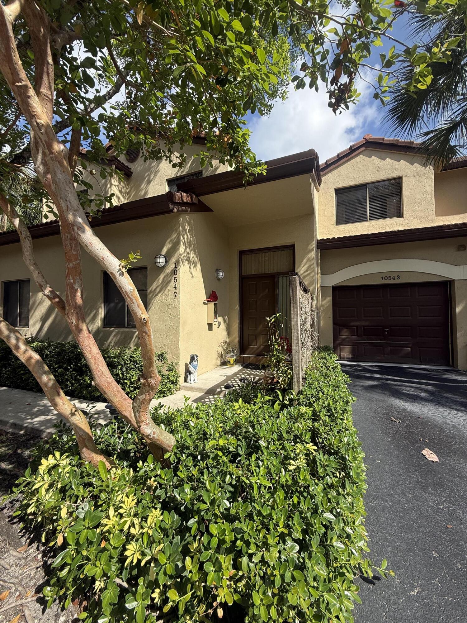 Beautifully maintained condo in the heart of Plantation! This spacious unit offers a bright and open layout with abundant natural light, creating a warm and inviting atmosphere. The home features a well-appointed kitchen, comfortable living and dining areas, and generously sized bedrooms with ample closet space.  Enjoy peaceful surroundings from your private balcony/patio, perfect for relaxing or entertaining. The community offers great amenities and is conveniently located near shopping, dining, parks, and major highways for easy commuting.  Don't miss this opportunity to own in one of Plantation's most desirable areas!