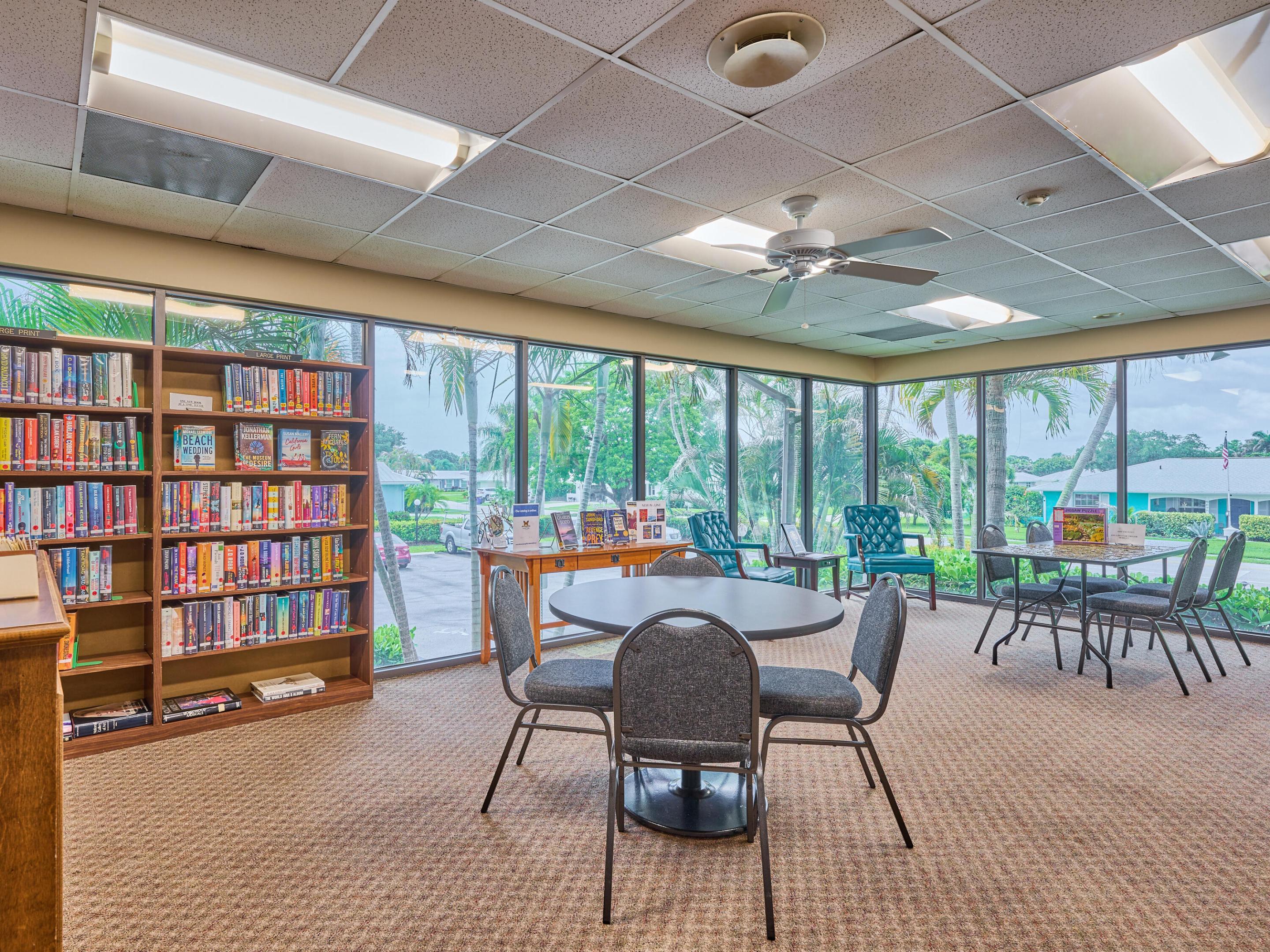 IROQUOIS PARK, Little Club - Residential