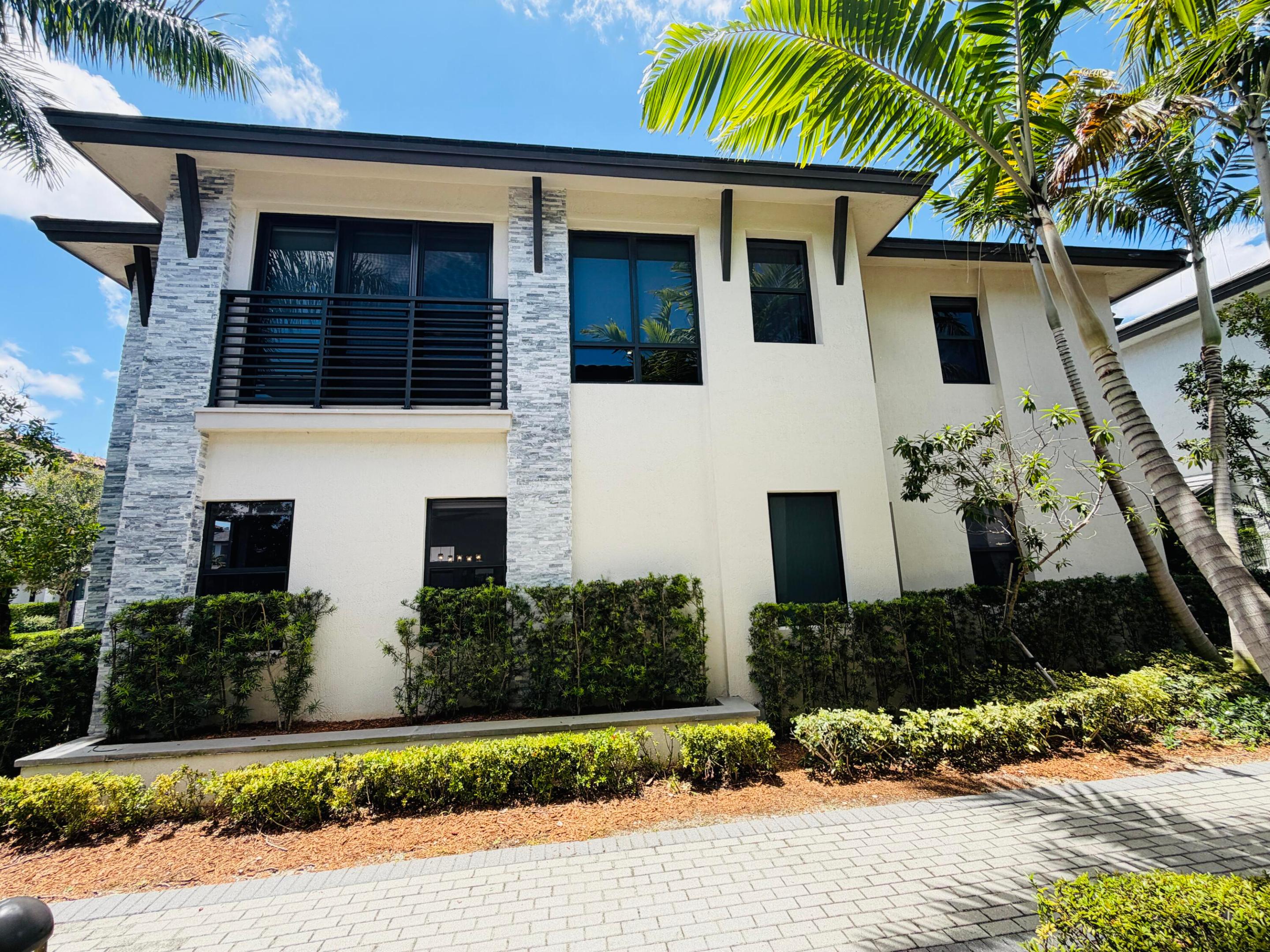 DOWNTOWN DORAL SOUTH PHASE TWO - Residential