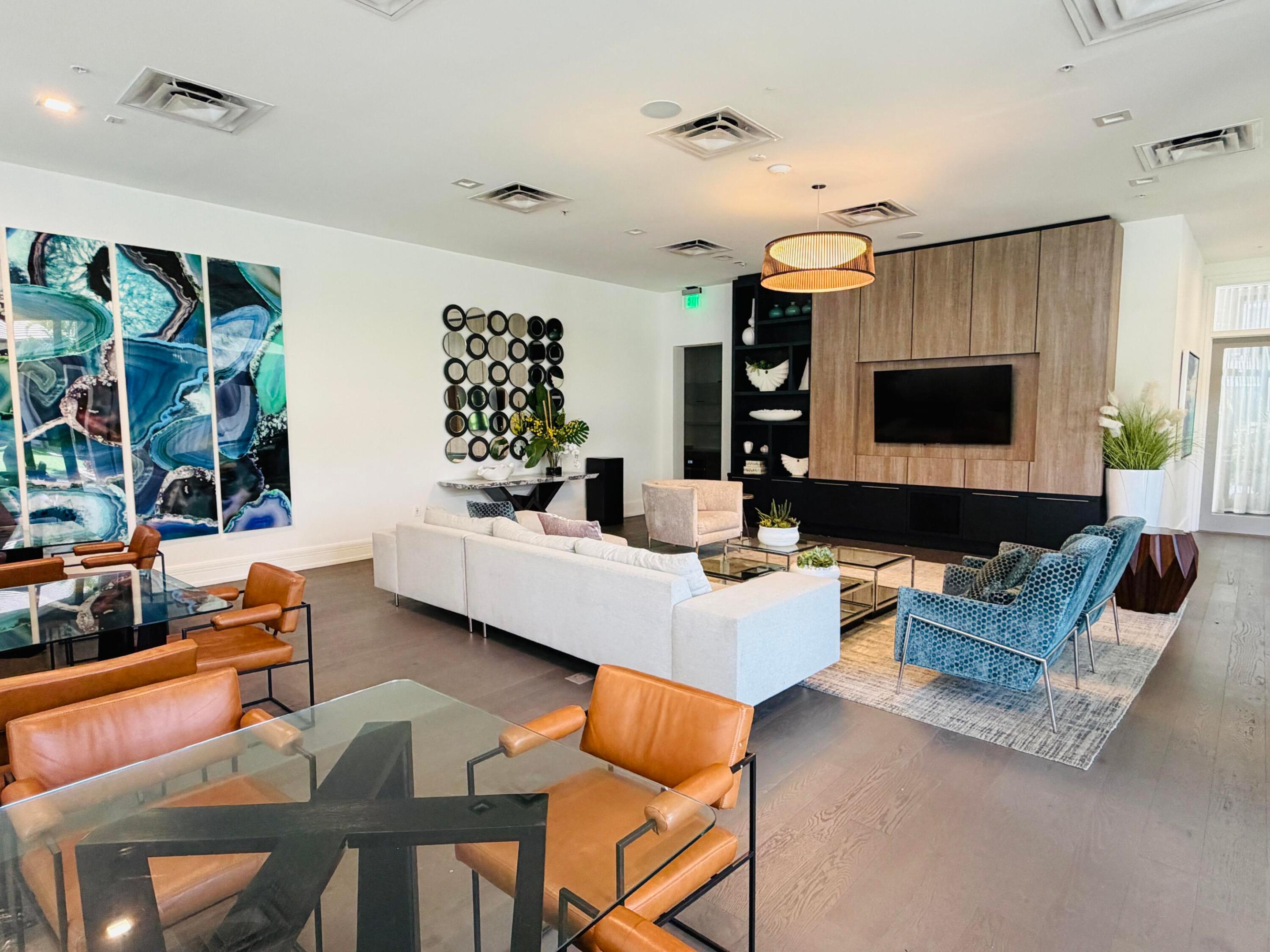 DOWNTOWN DORAL SOUTH PHASE TWO - Residential