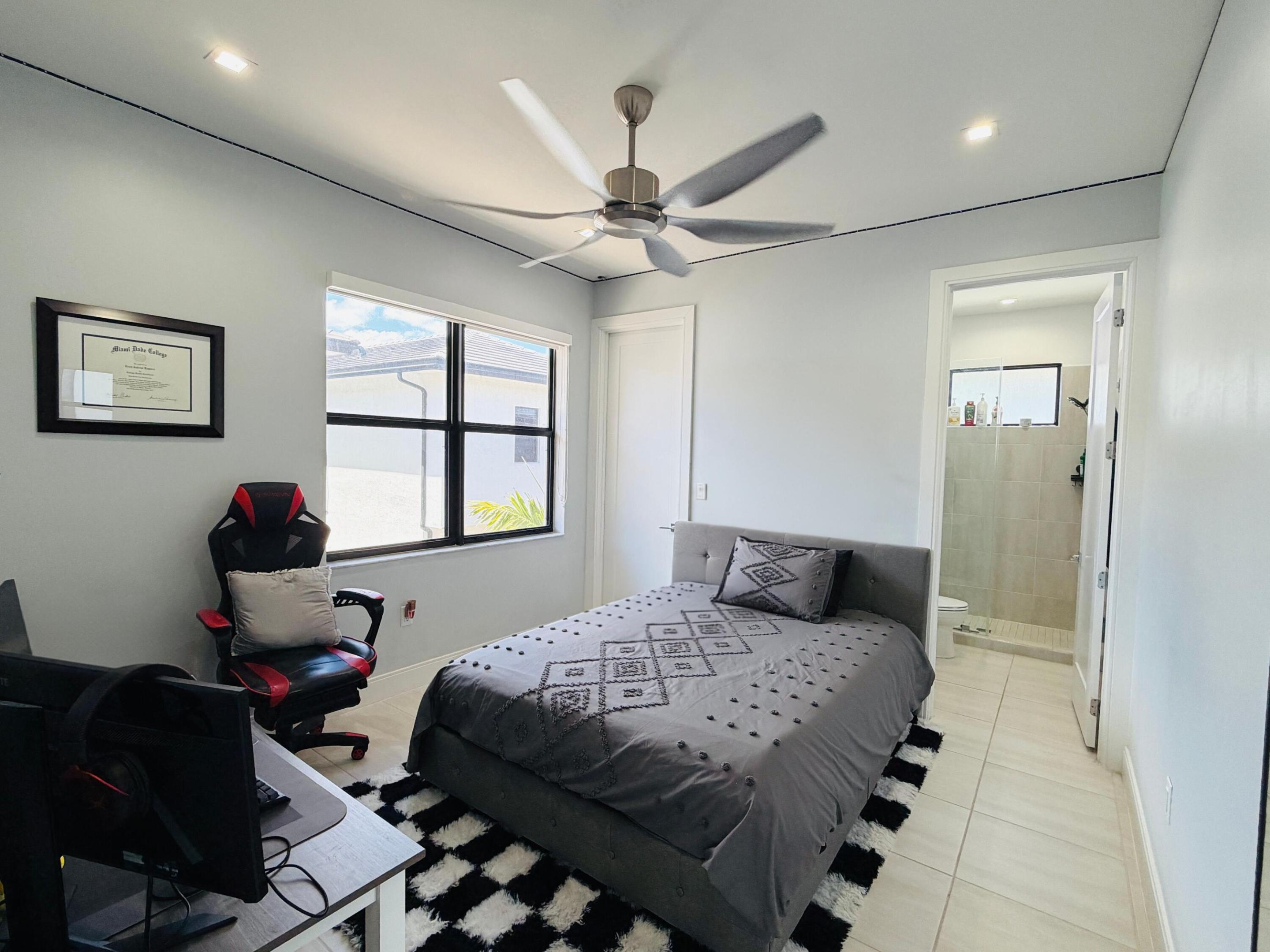 DOWNTOWN DORAL SOUTH PHASE TWO - Residential