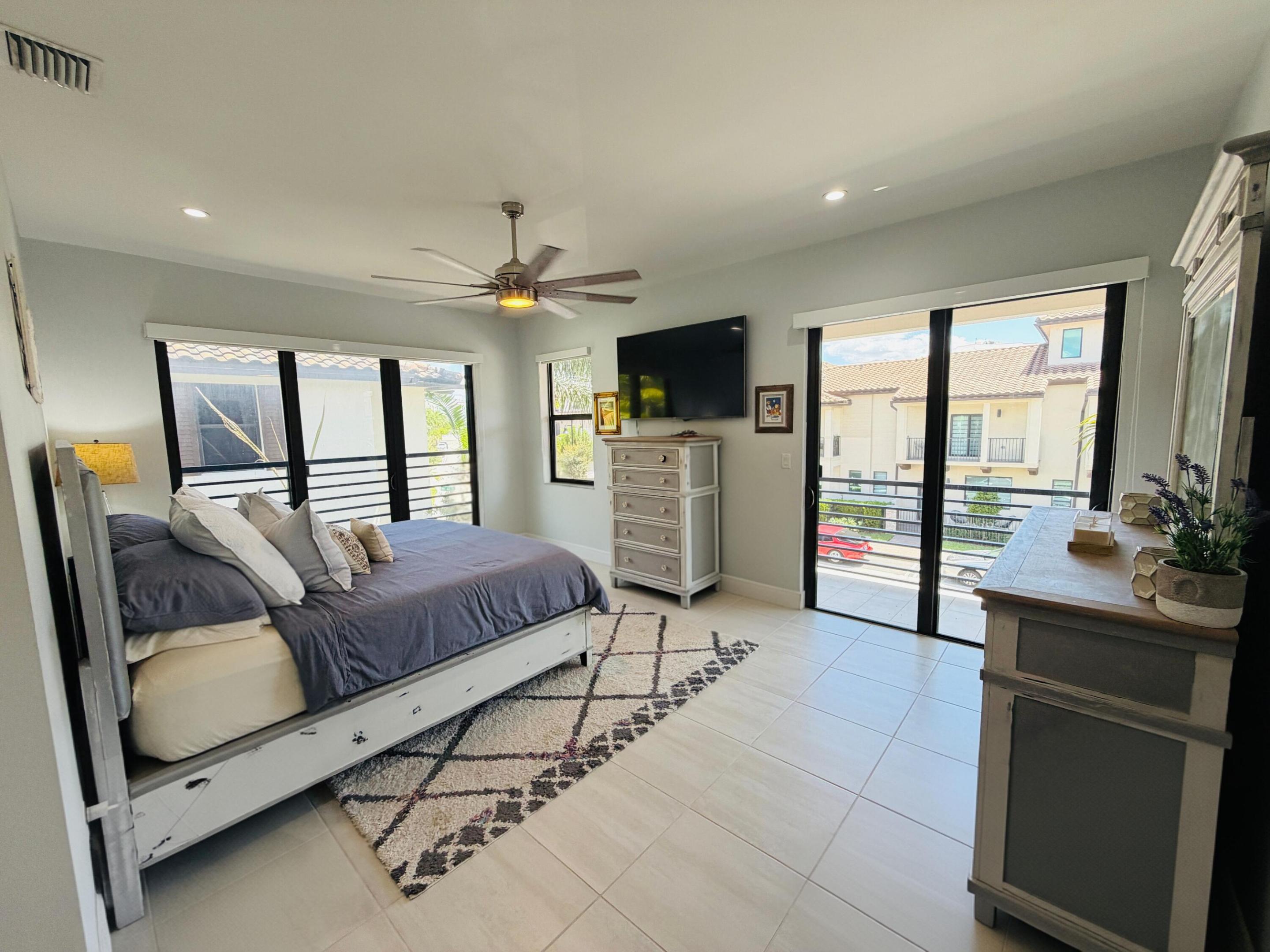 DOWNTOWN DORAL SOUTH PHASE TWO - Residential