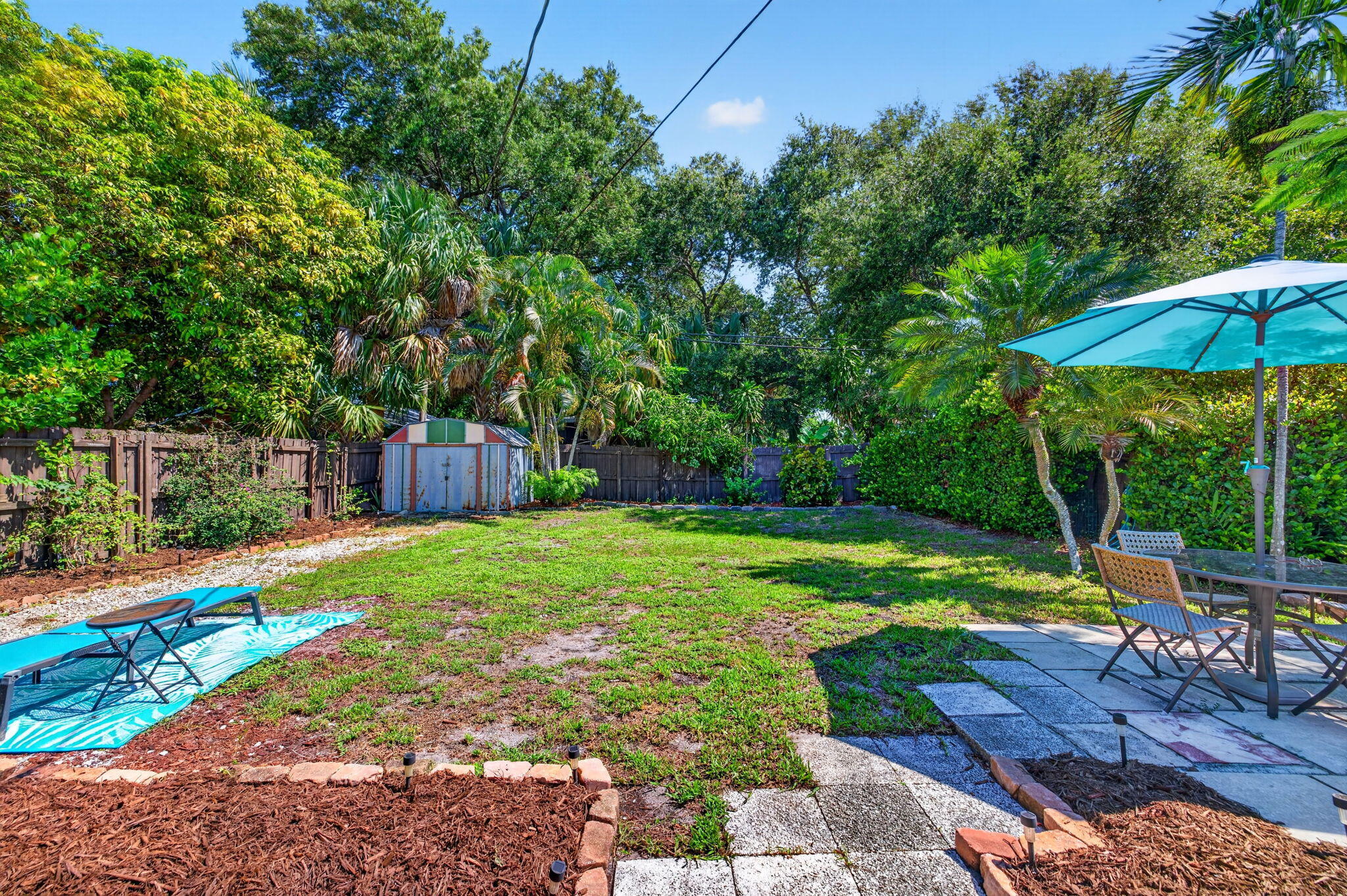 LAUDERDALE GARDENS - Residential