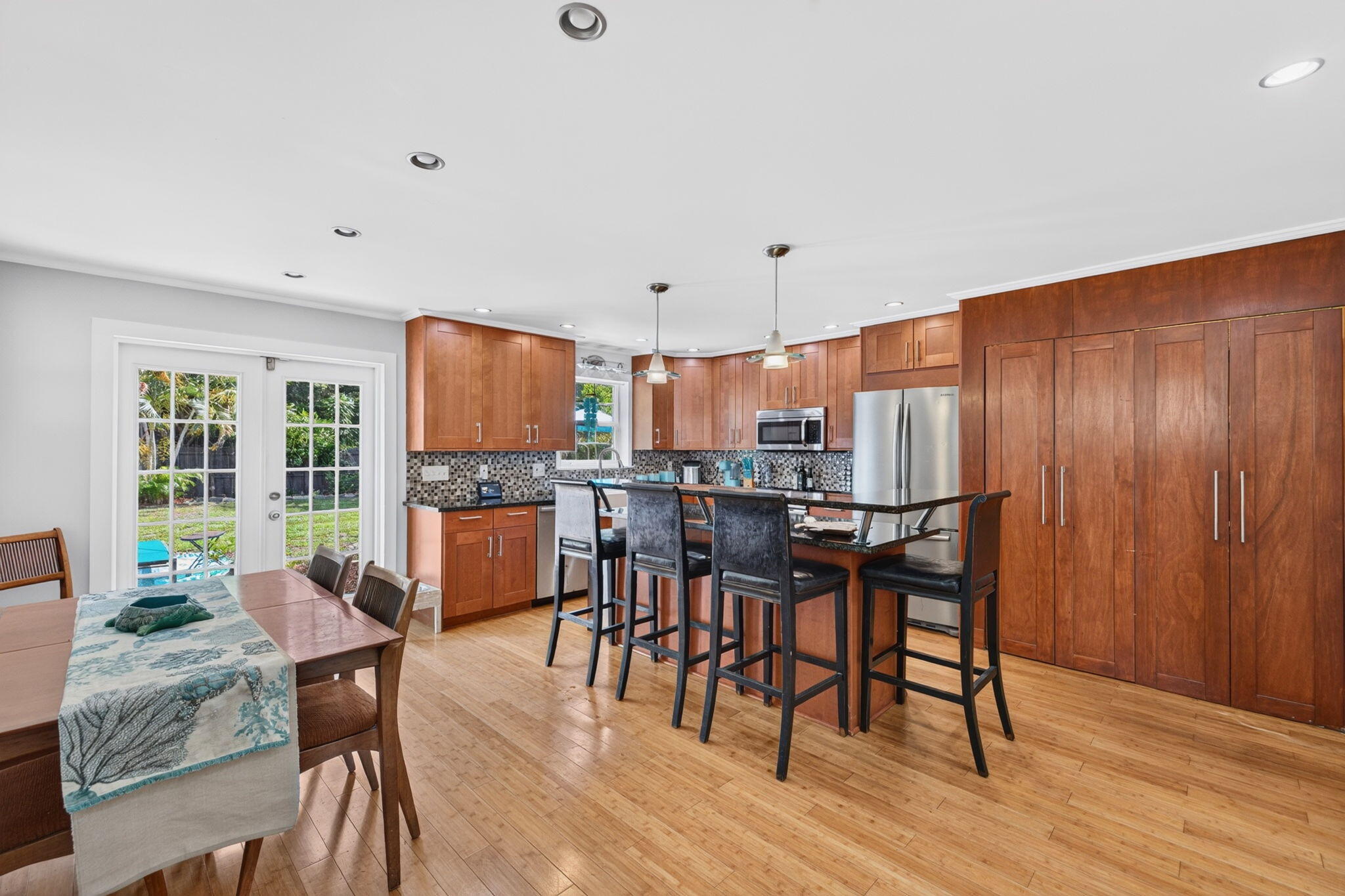LAUDERDALE GARDENS - Residential