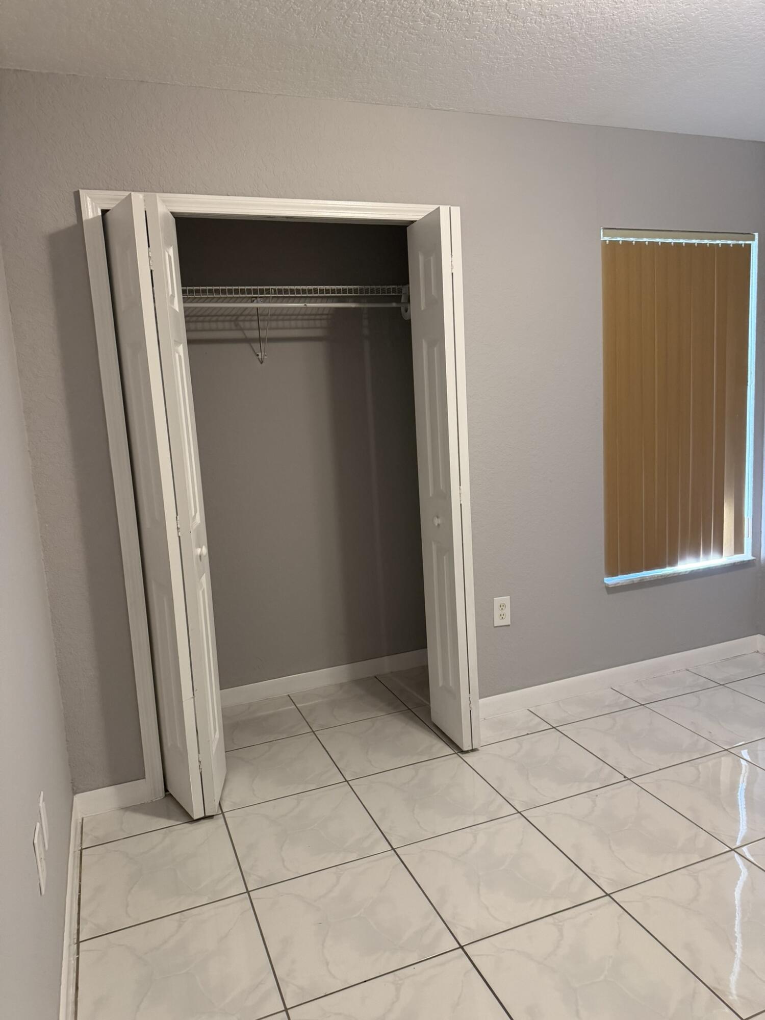 BRANDON PARK - Residential Lease