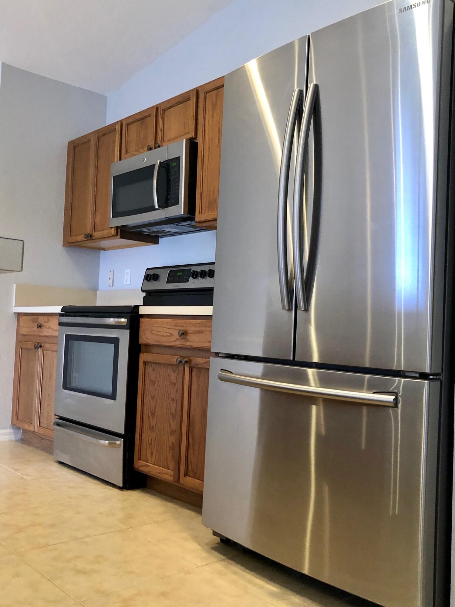 MARTINS CROSSING - Residential Lease