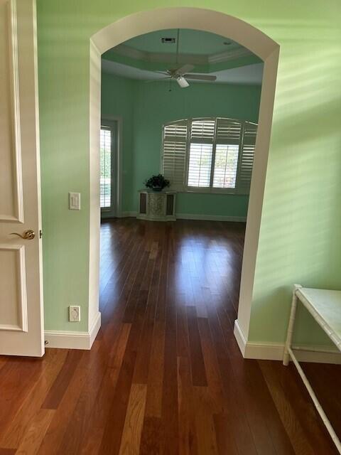 ROYAL PALM YACHT & COUNTRY CLUB - Residential