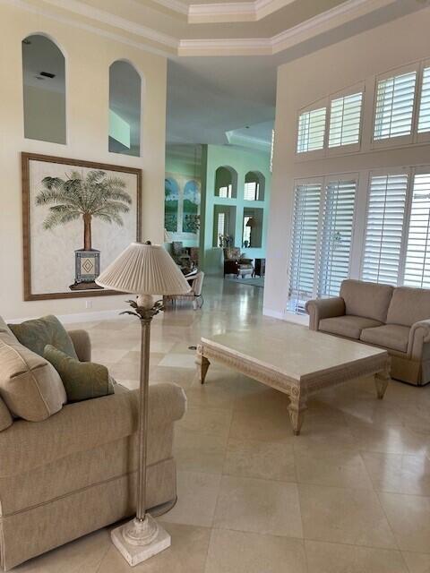 ROYAL PALM YACHT & COUNTRY CLUB - Residential