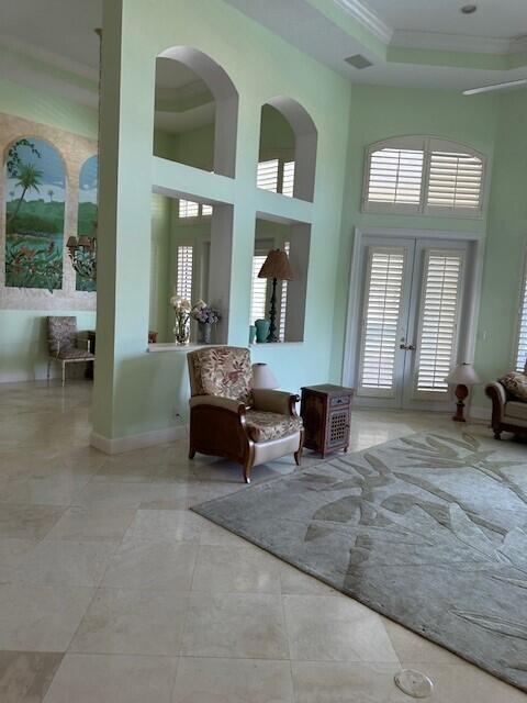 ROYAL PALM YACHT & COUNTRY CLUB - Residential