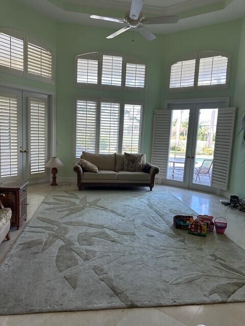ROYAL PALM YACHT & COUNTRY CLUB - Residential