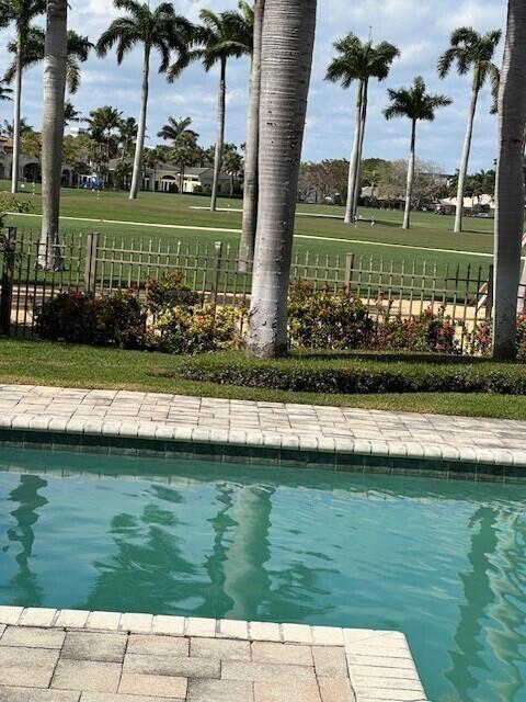 ROYAL PALM YACHT & COUNTRY CLUB - Residential