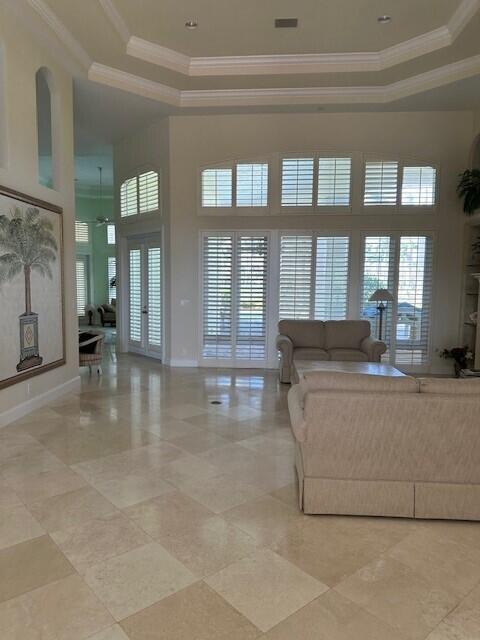 ROYAL PALM YACHT & COUNTRY CLUB - Residential