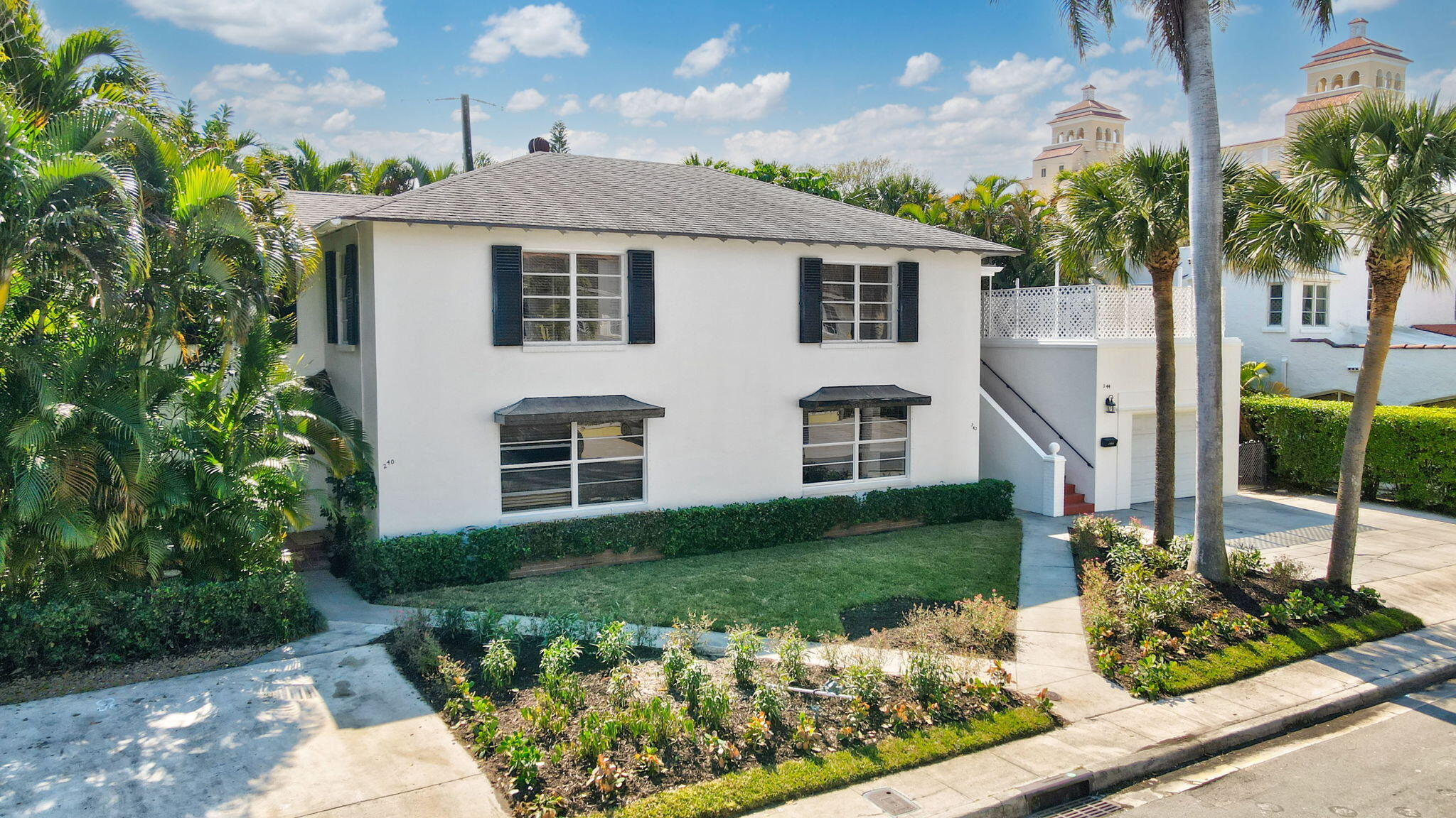 JEANETTE COURT - Residential