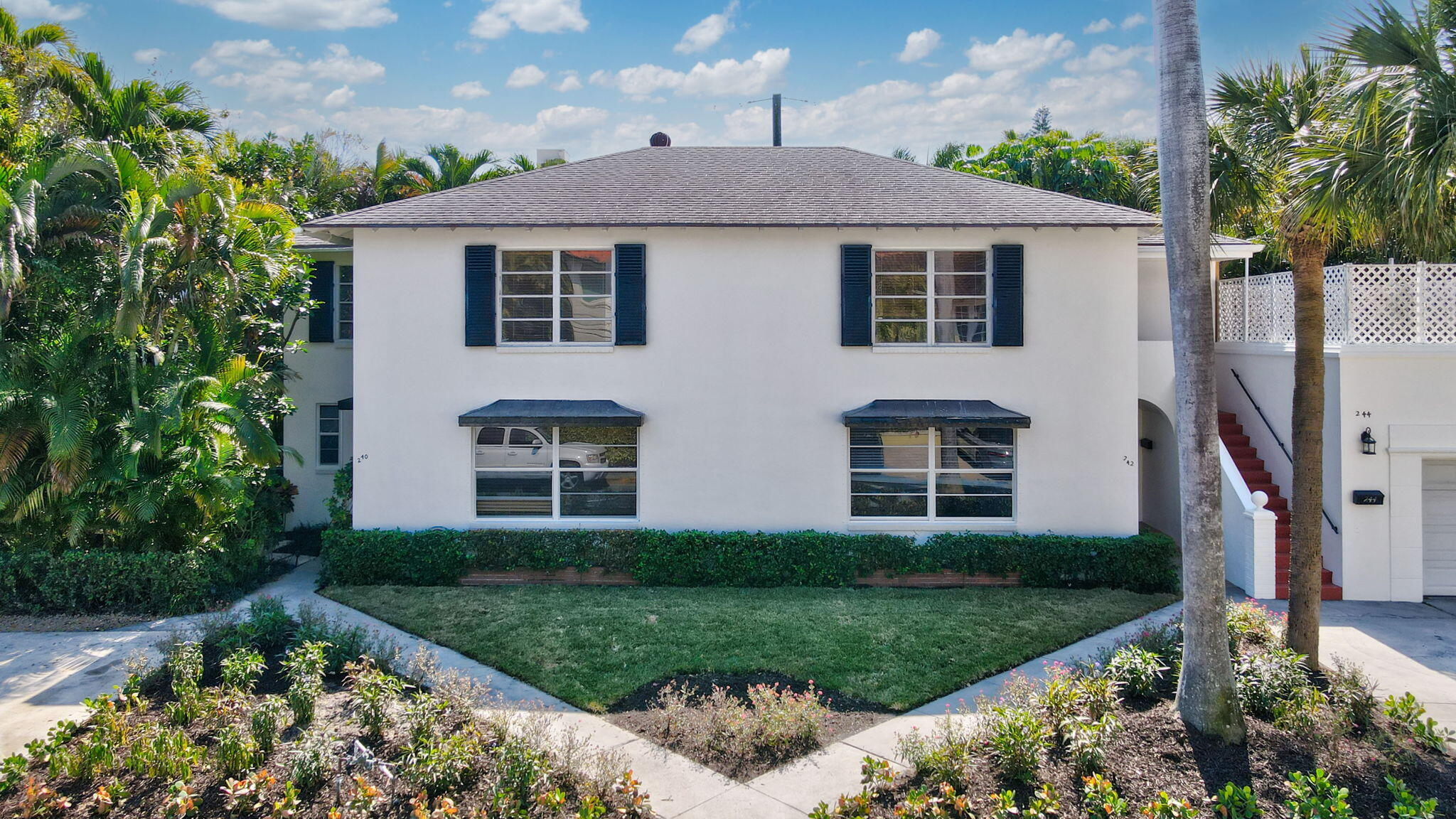 JEANETTE COURT - Residential