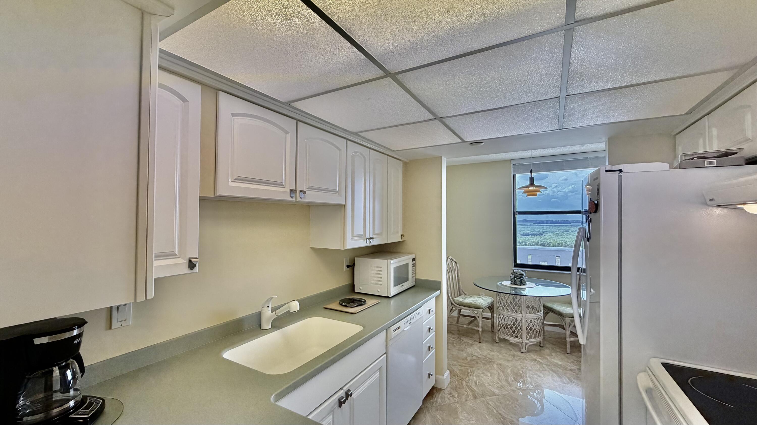BRYN MAWR OCEAN TOWERS, A CONDOMINIUM - Residential