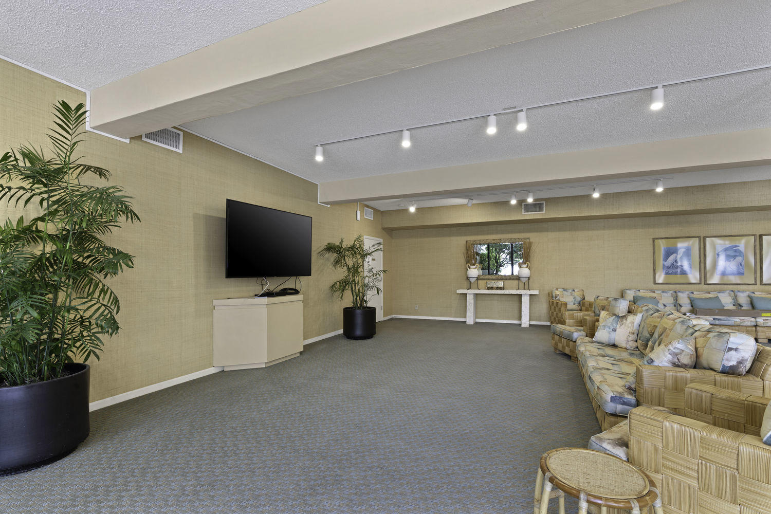 MERIDIAN OF PALM BEACH CONDO - Residential