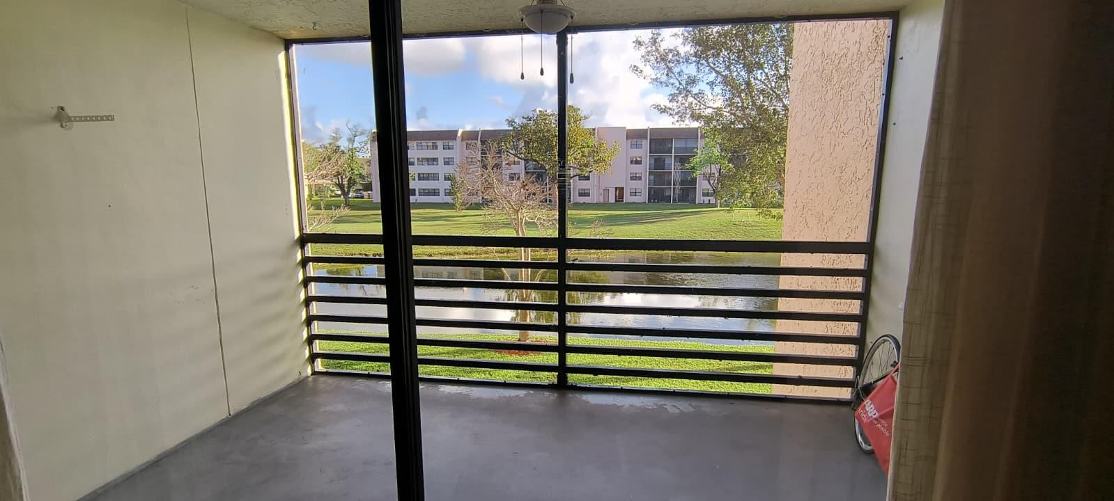SUNRISE LAKES IV - Residential