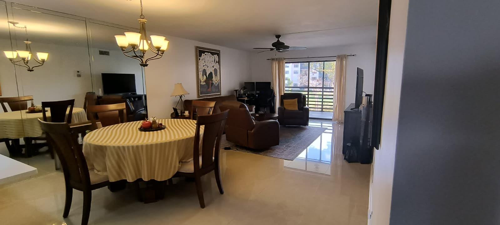 SUNRISE LAKES IV - Residential