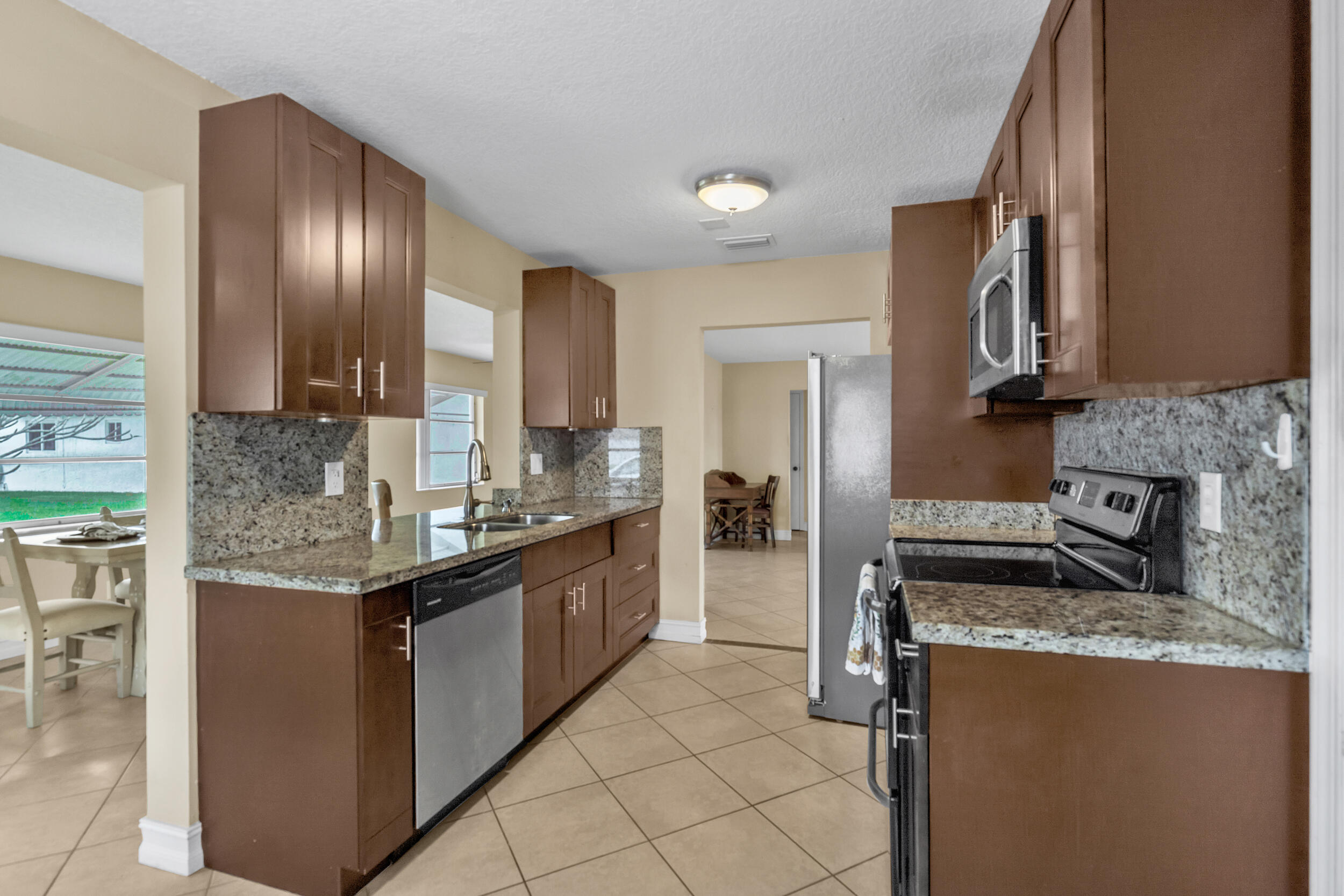 LAUDERDALE WEST 2 SEC - Residential