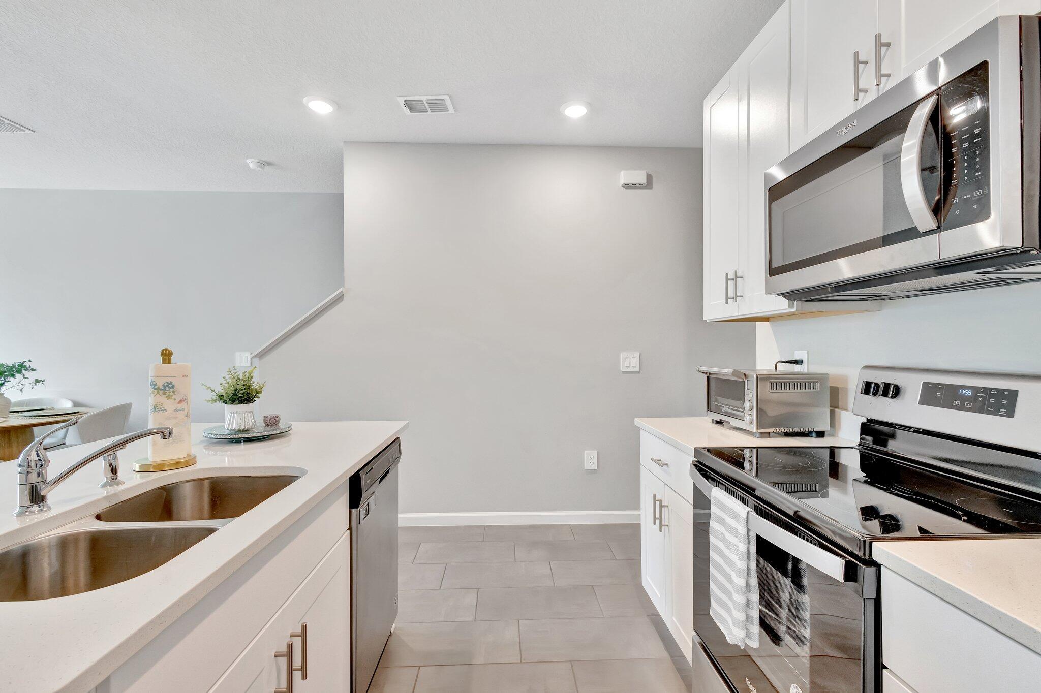 SEASIDE - Residential Lease