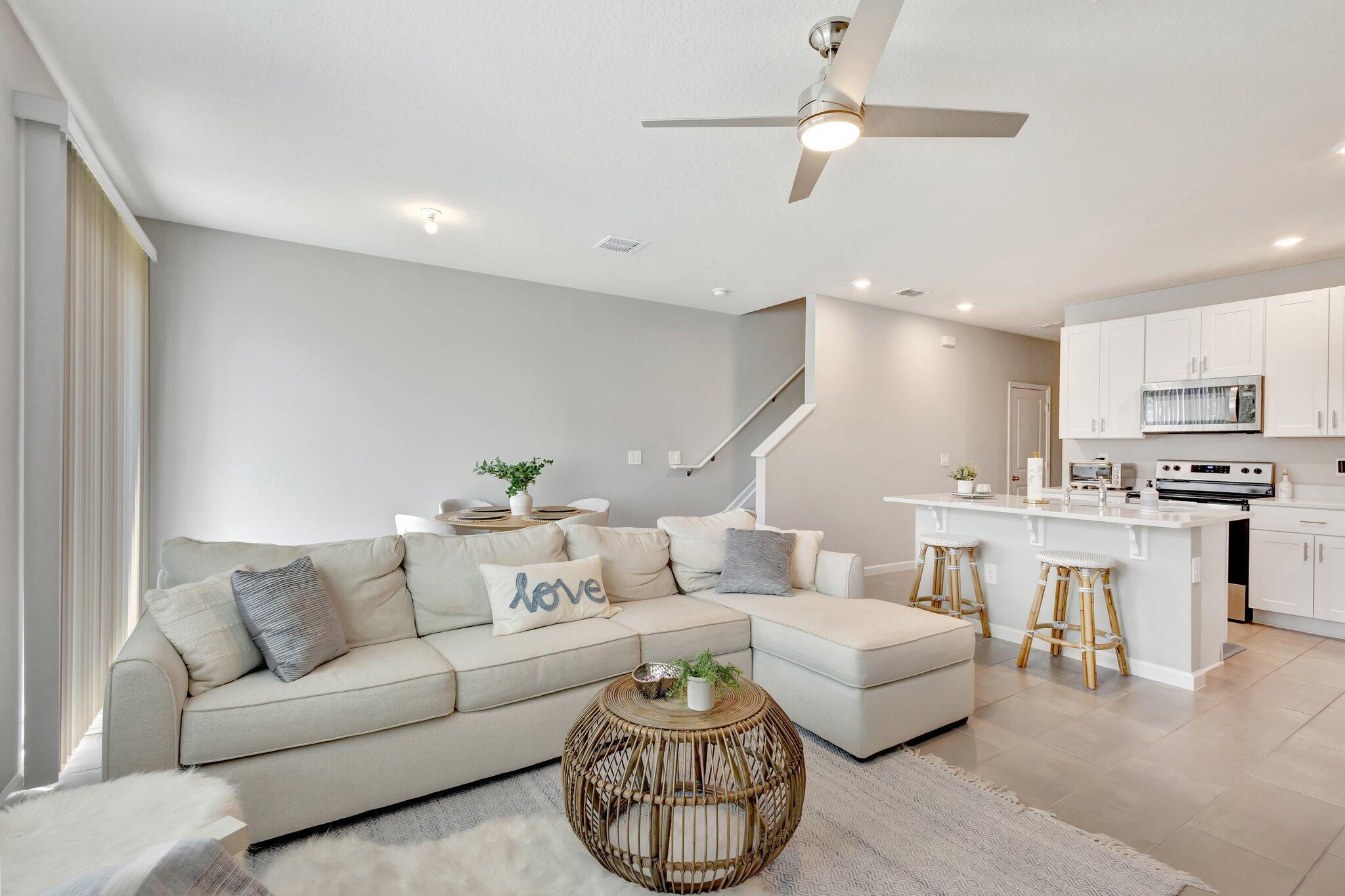 SEASIDE - Residential Lease