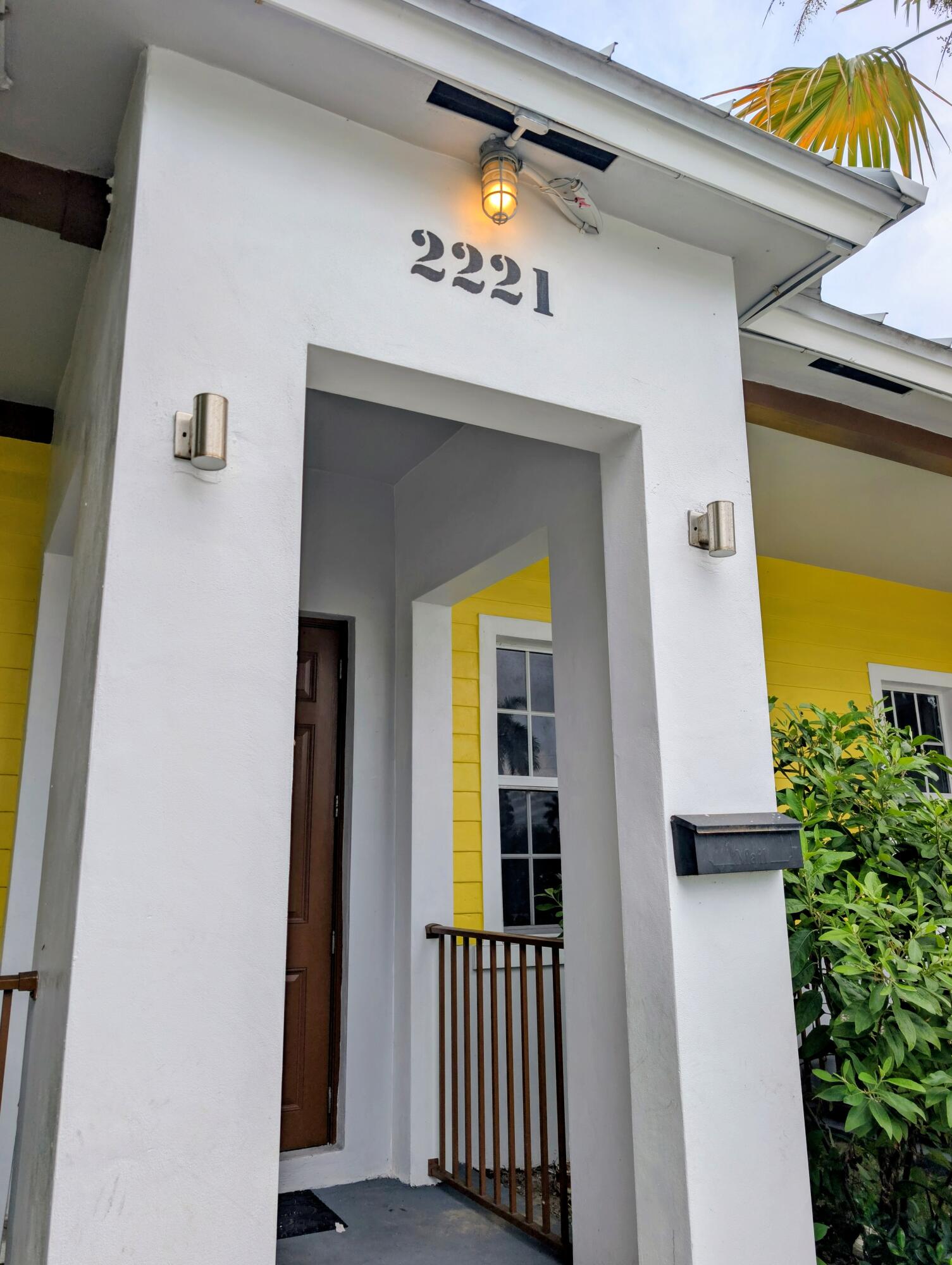 LUSH APARTMENTS - Residential Income