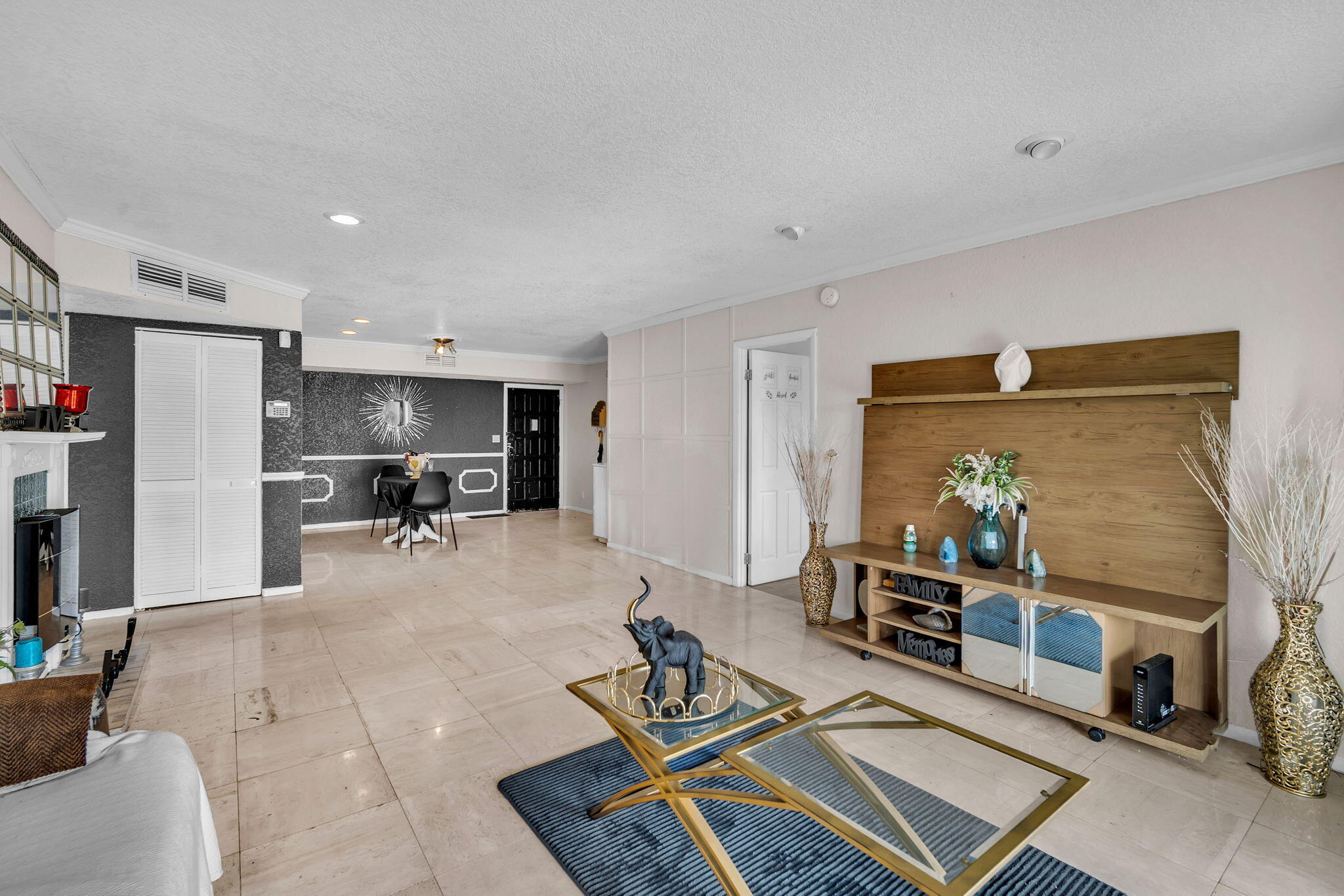 INVERRARY COUNTRY CLUB - Residential