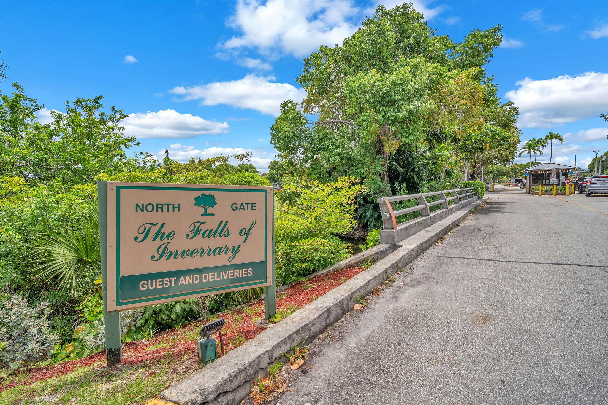 INVERRARY COUNTRY CLUB - Residential