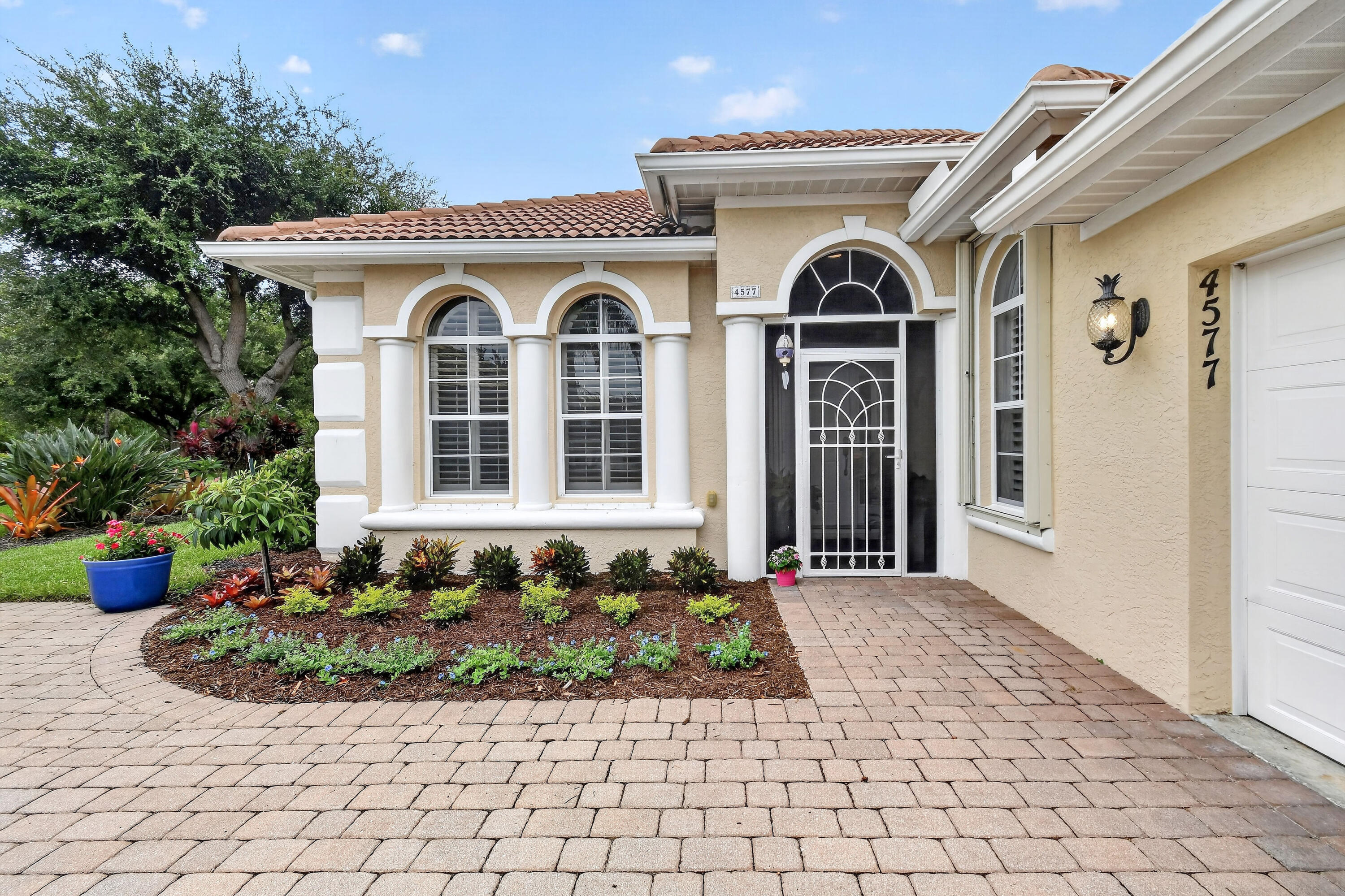 JENSEN BEACH COUNTRY CLUB - Residential