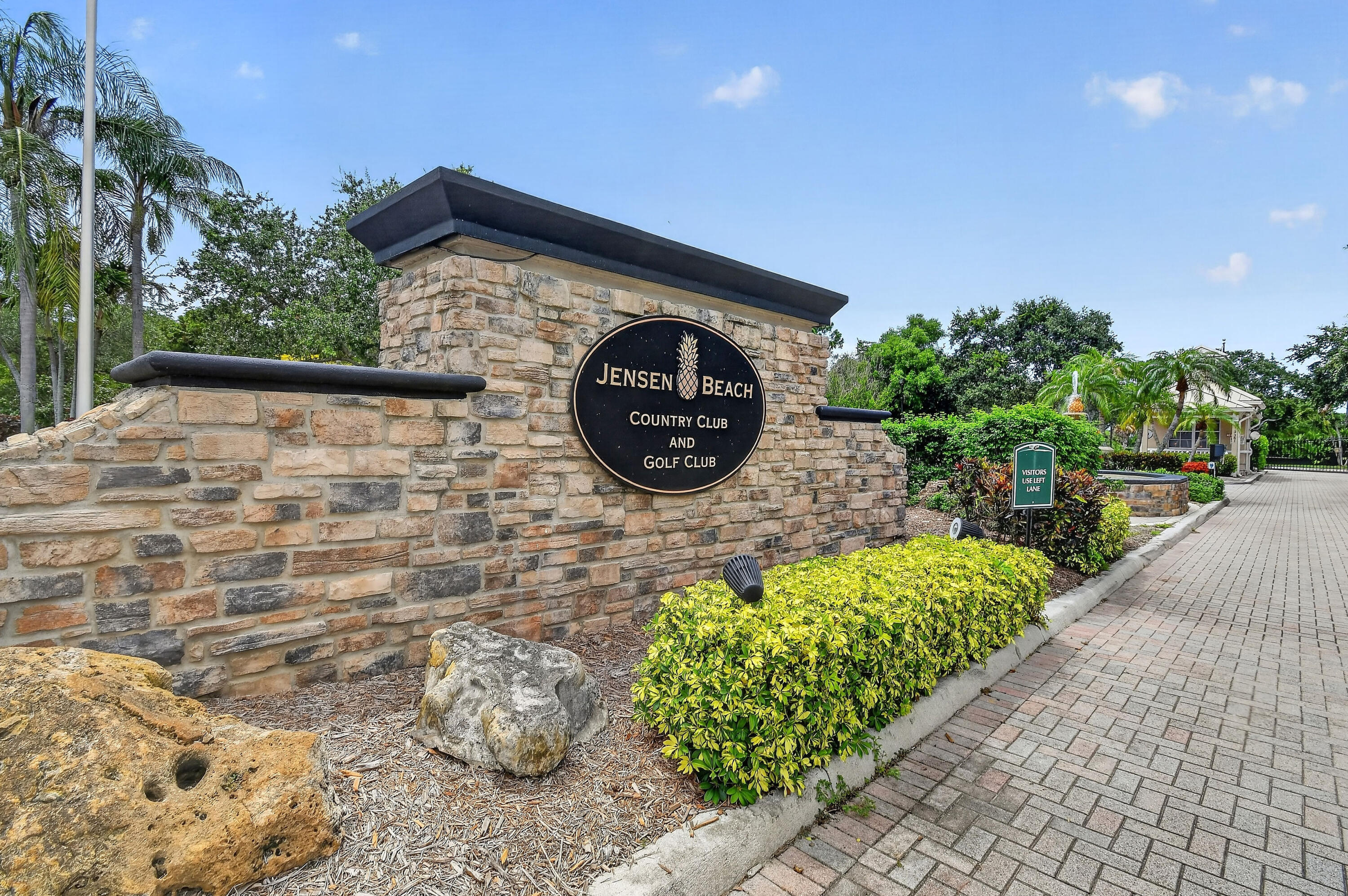 JENSEN BEACH COUNTRY CLUB - Residential