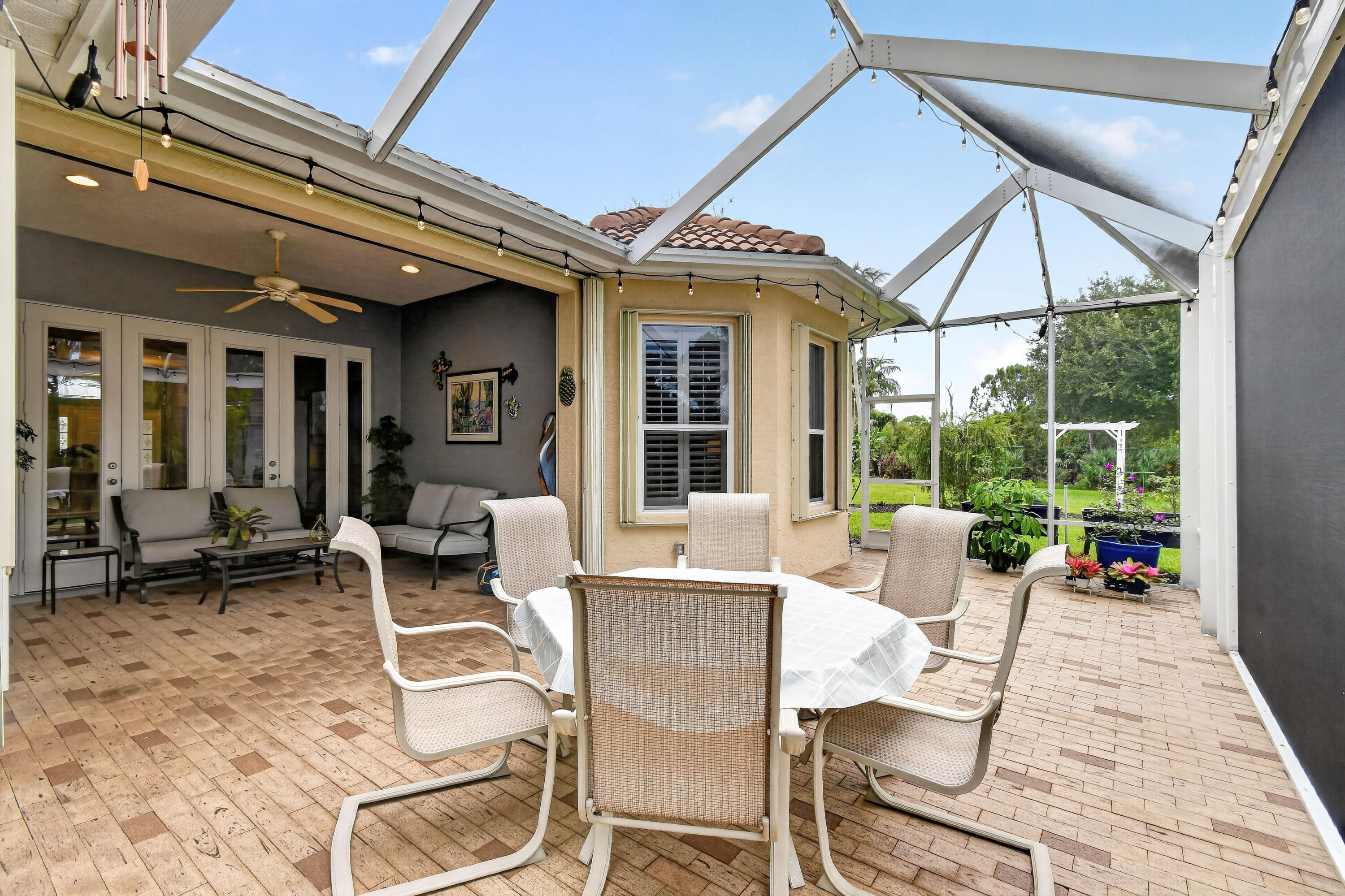 JENSEN BEACH COUNTRY CLUB - Residential
