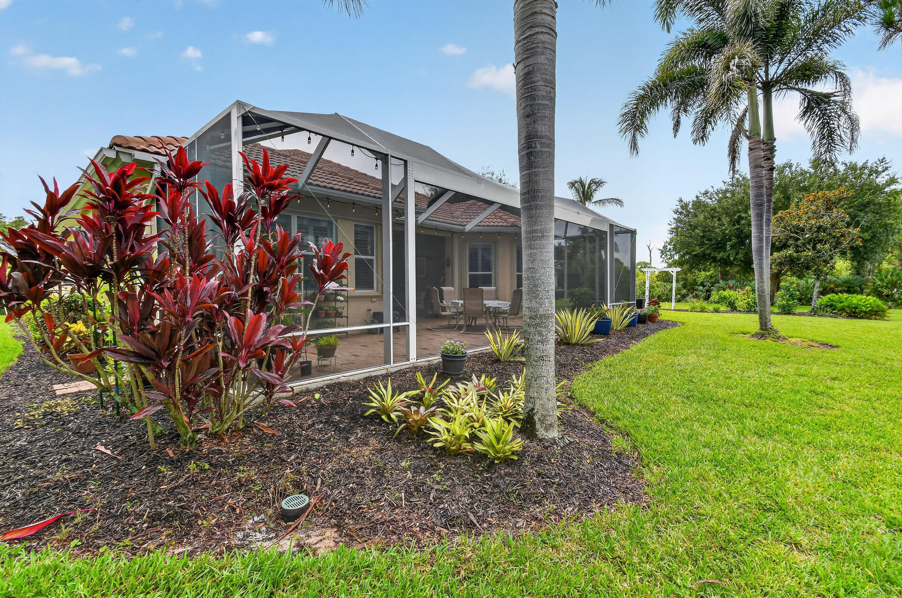 JENSEN BEACH COUNTRY CLUB - Residential