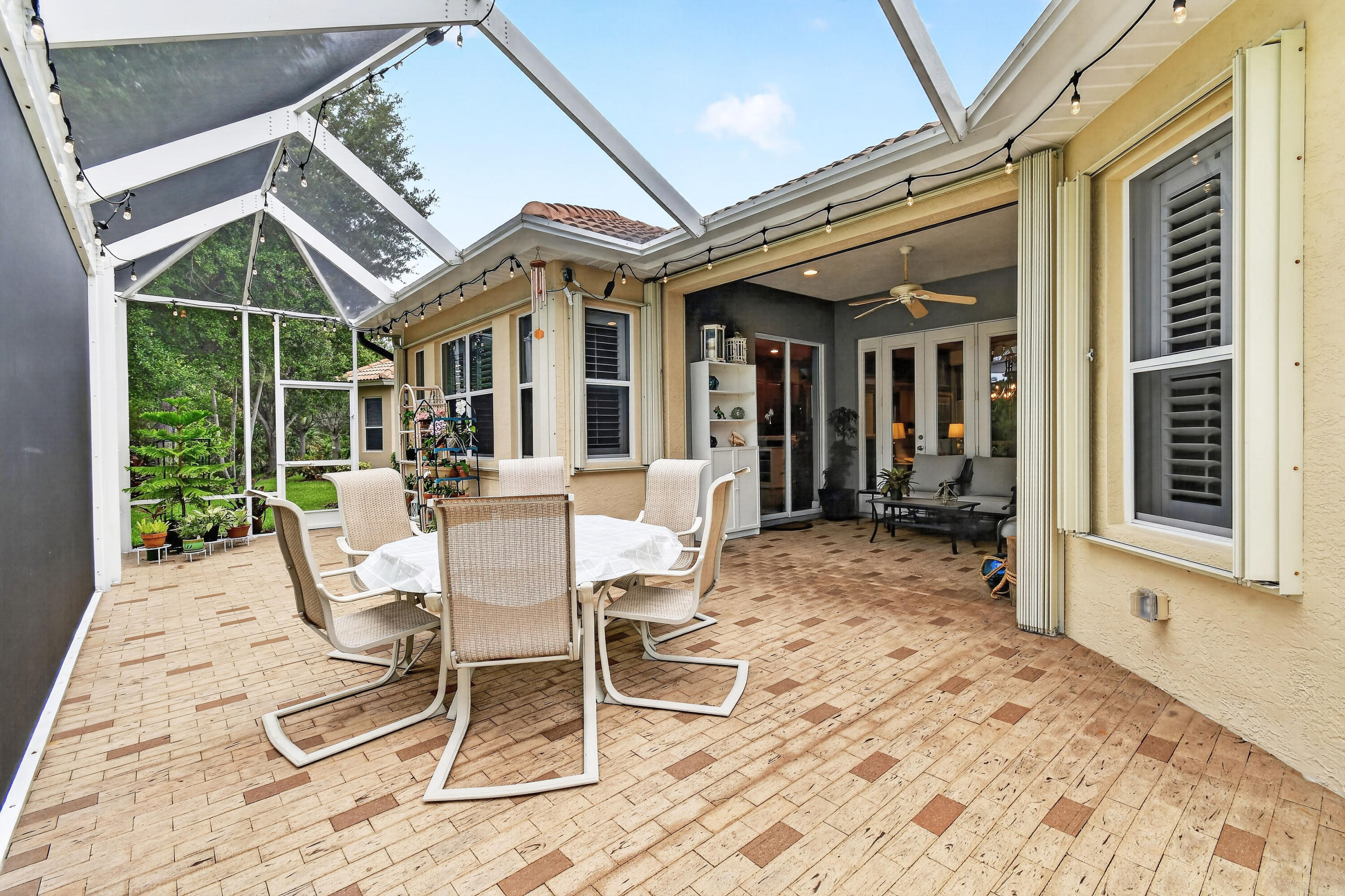 JENSEN BEACH COUNTRY CLUB - Residential