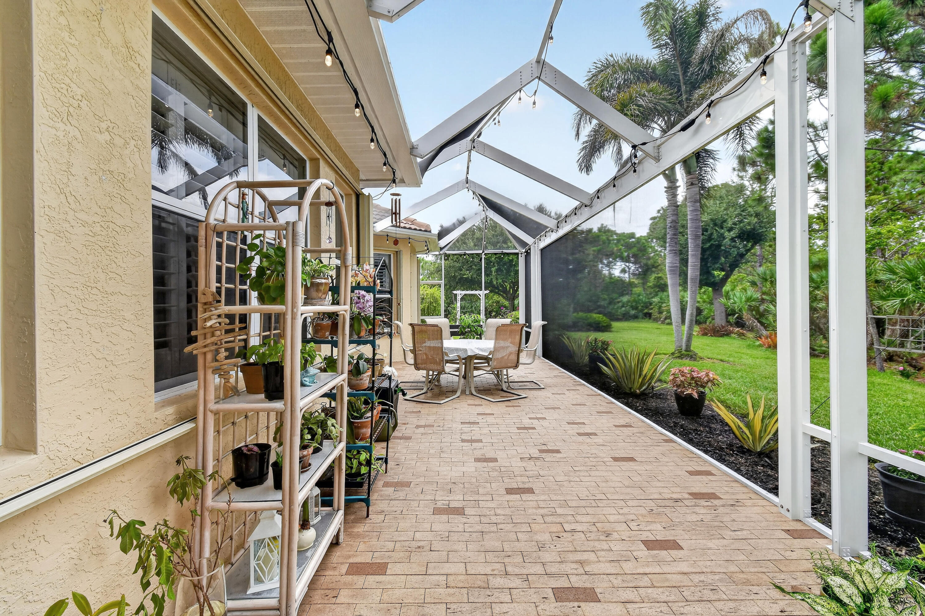 JENSEN BEACH COUNTRY CLUB - Residential