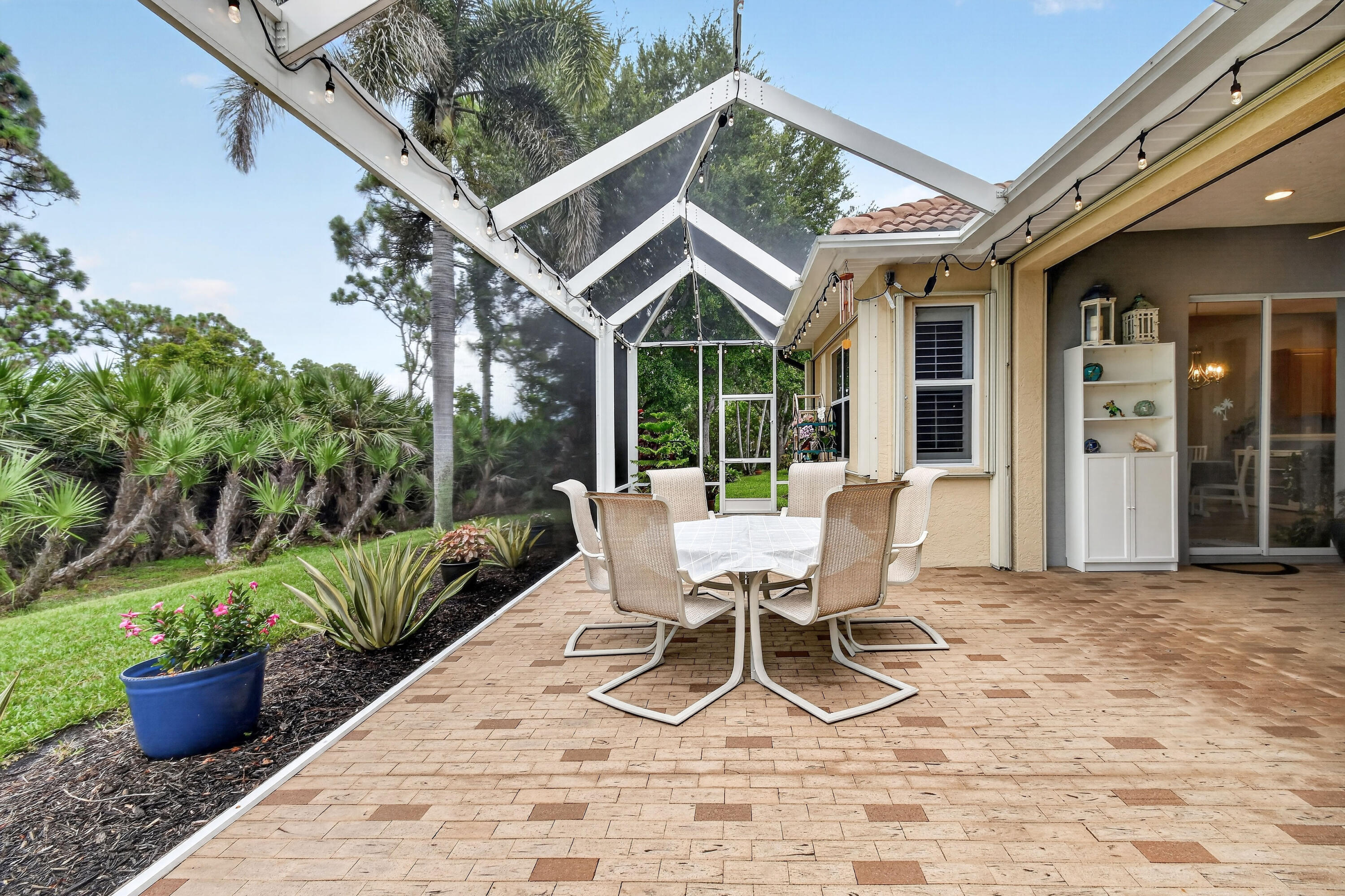 JENSEN BEACH COUNTRY CLUB - Residential