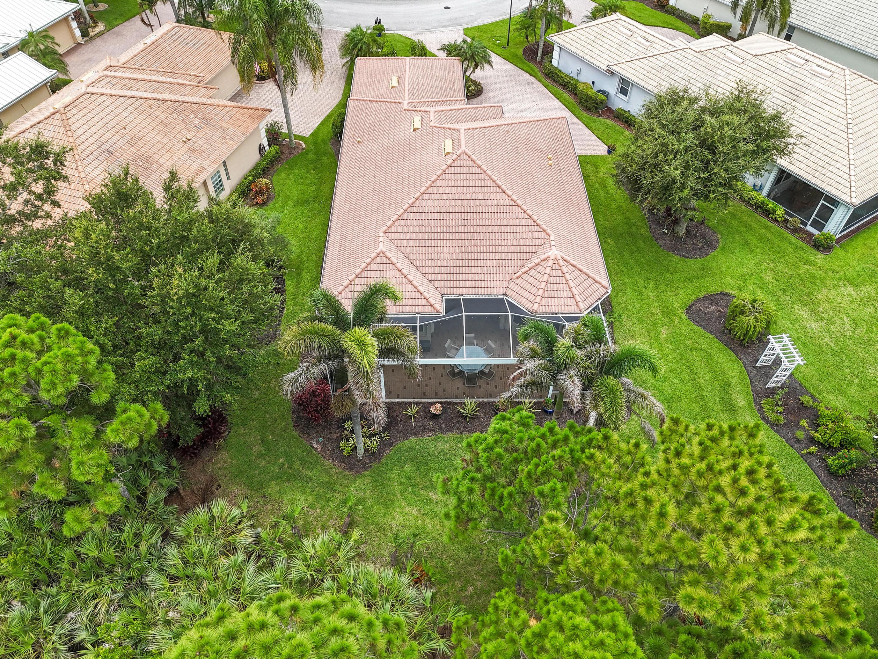 JENSEN BEACH COUNTRY CLUB - Residential