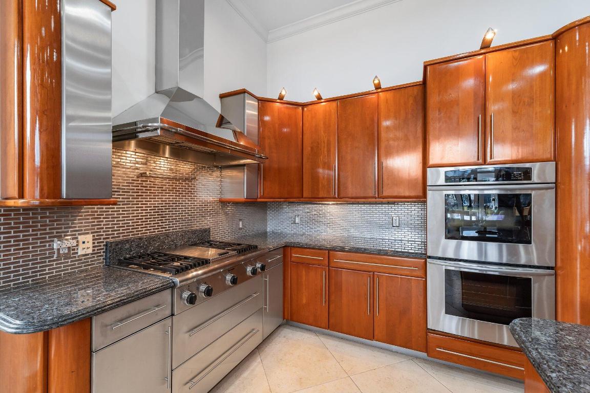 FRENCHMANS CREEK PAR C-1-B - Residential