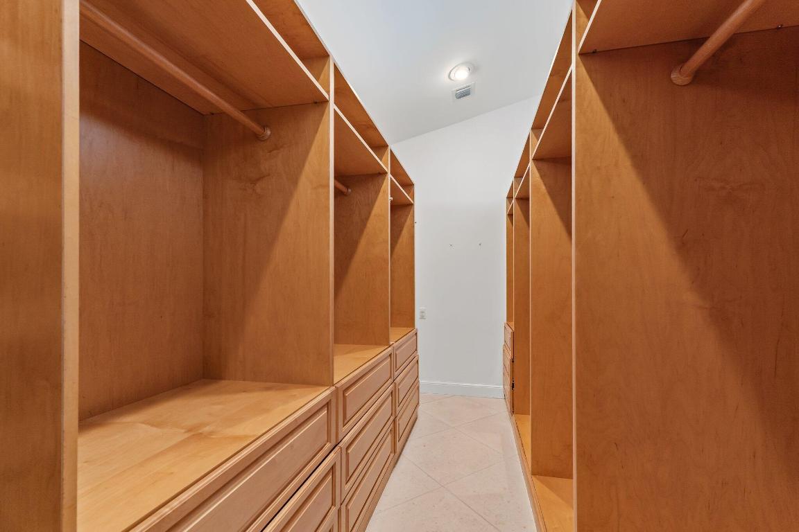 FRENCHMANS CREEK PAR C-1-B - Residential