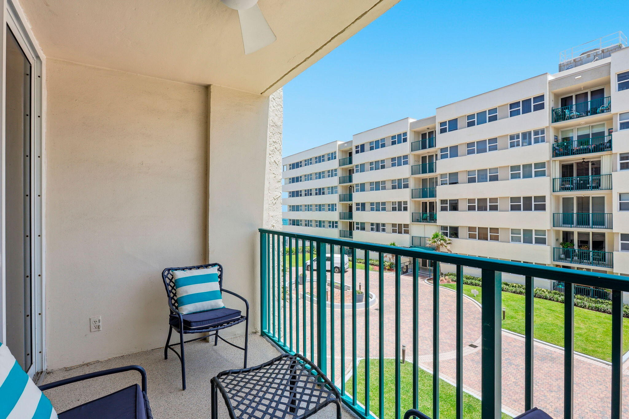PORT DE MER CONDO - Residential