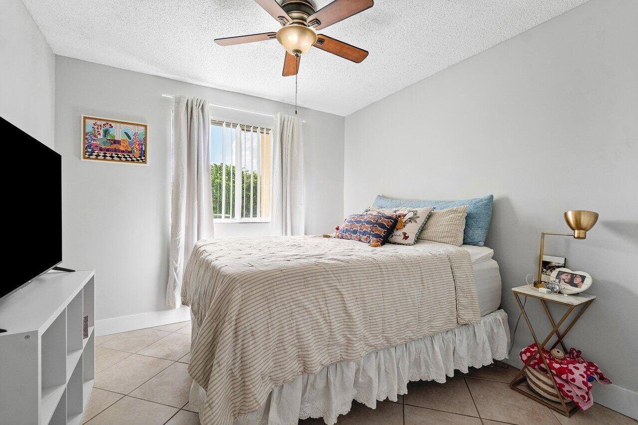 ROYAL GRAND CONDO - Residential Lease