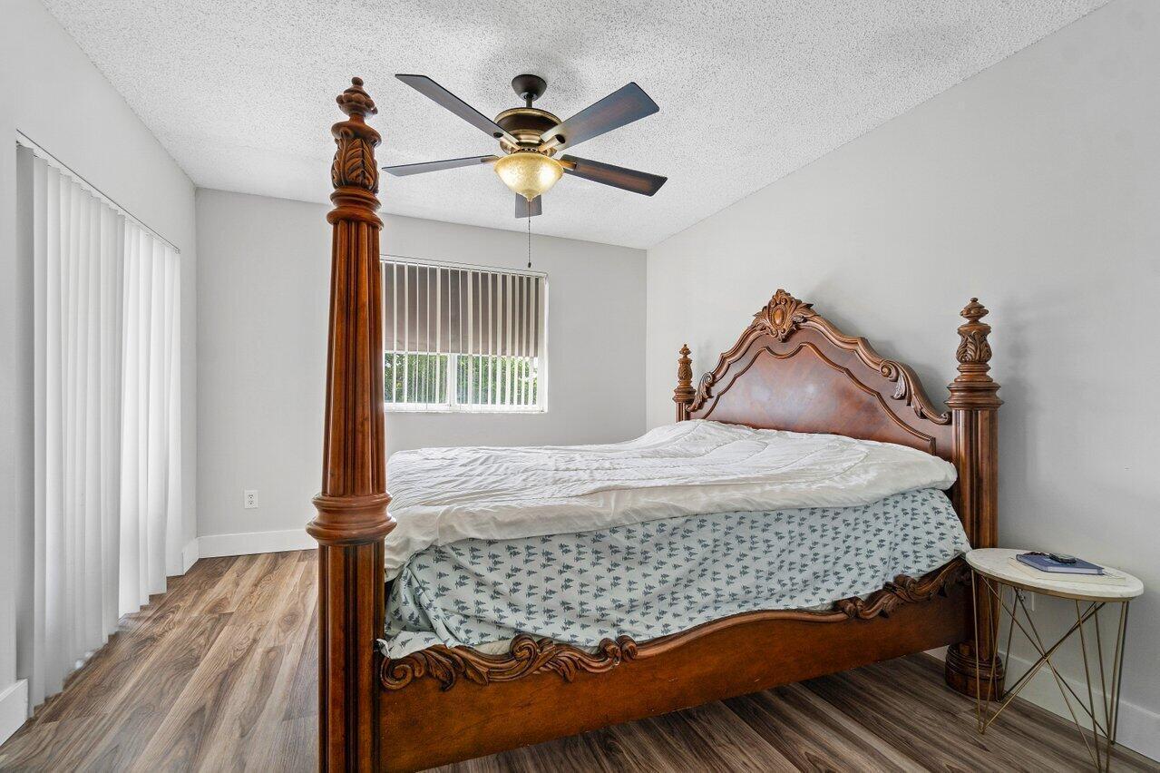ROYAL GRAND CONDO - Residential Lease