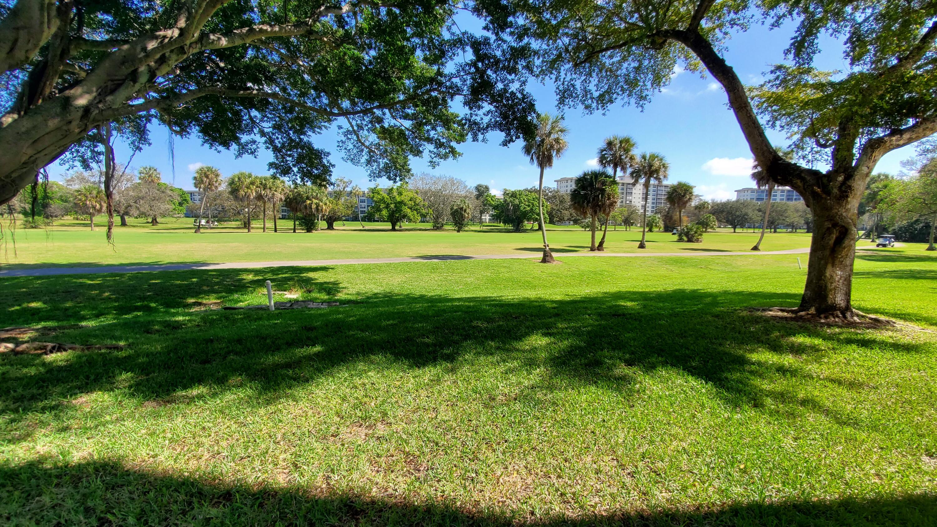NO 70 PALM-AIRE COUNTRY CLUB - Residential