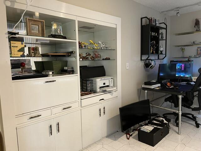 NO 70 PALM-AIRE COUNTRY CLUB - Residential