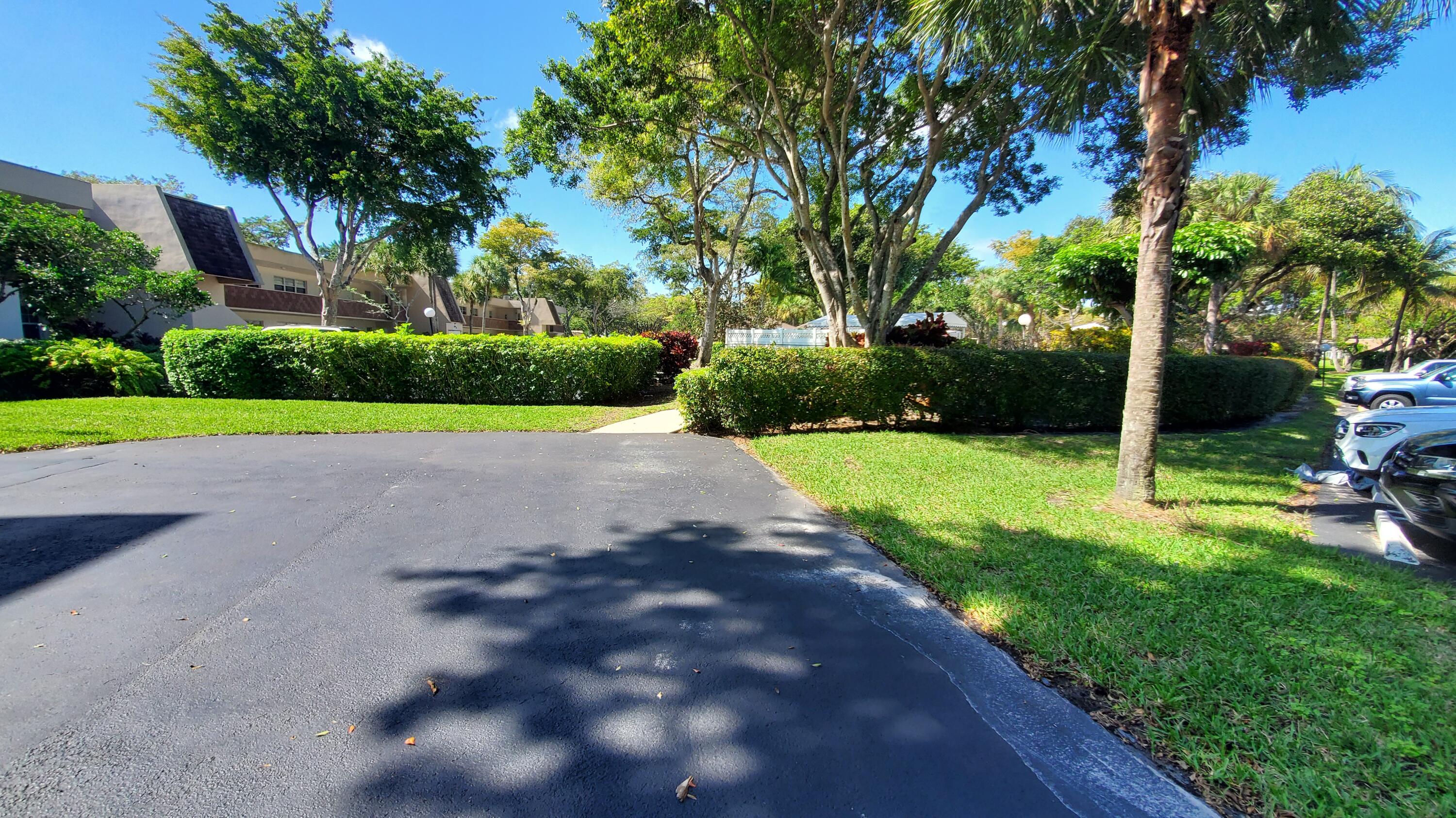 NO 70 PALM-AIRE COUNTRY CLUB - Residential