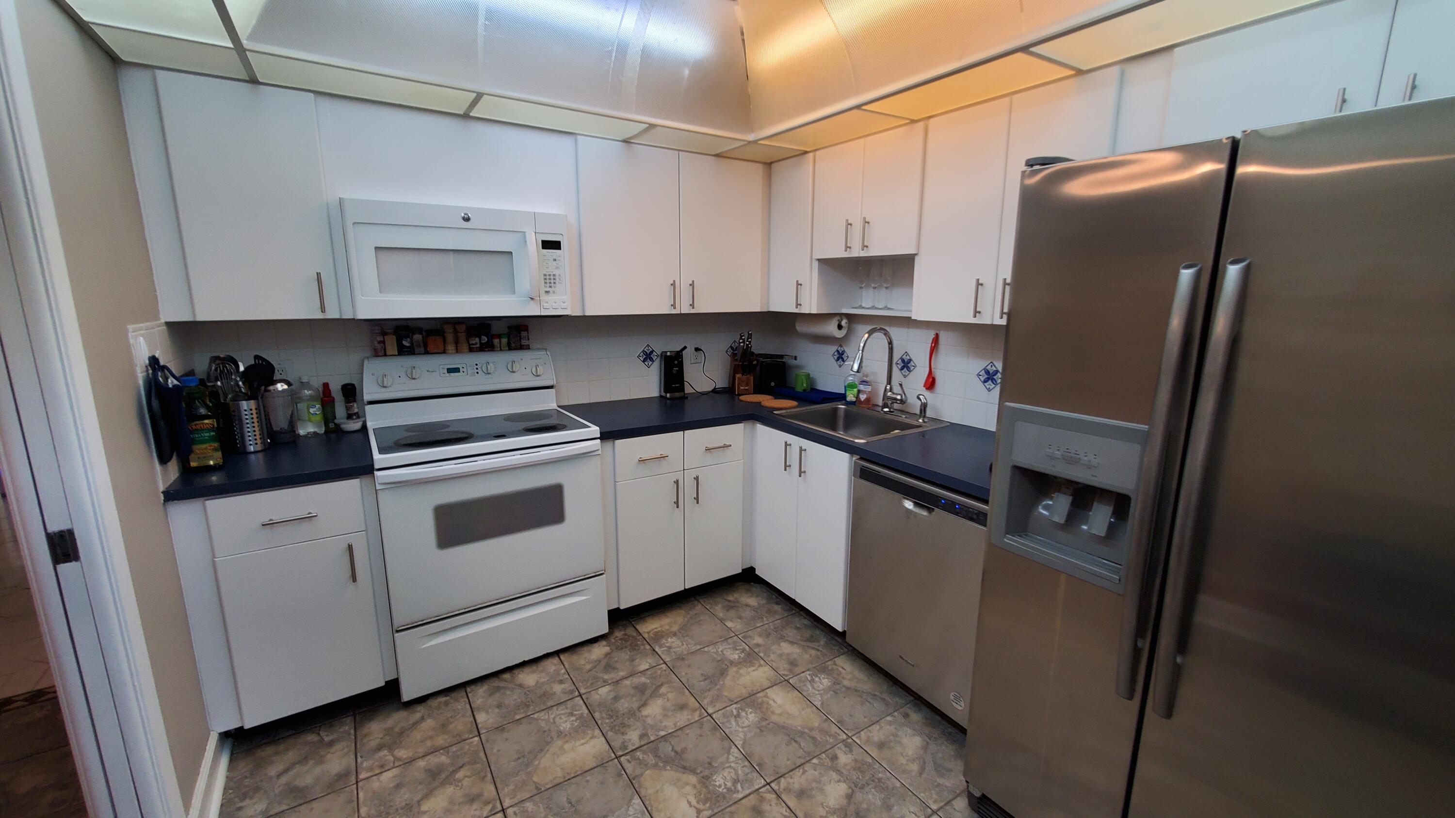 NO 70 PALM-AIRE COUNTRY CLUB - Residential