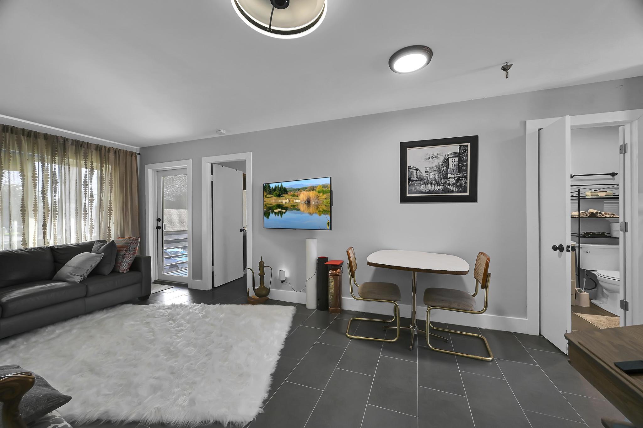 GOLDEN LAKES VILLAGE CONDO 1 THRU 13-A - Residential Lease