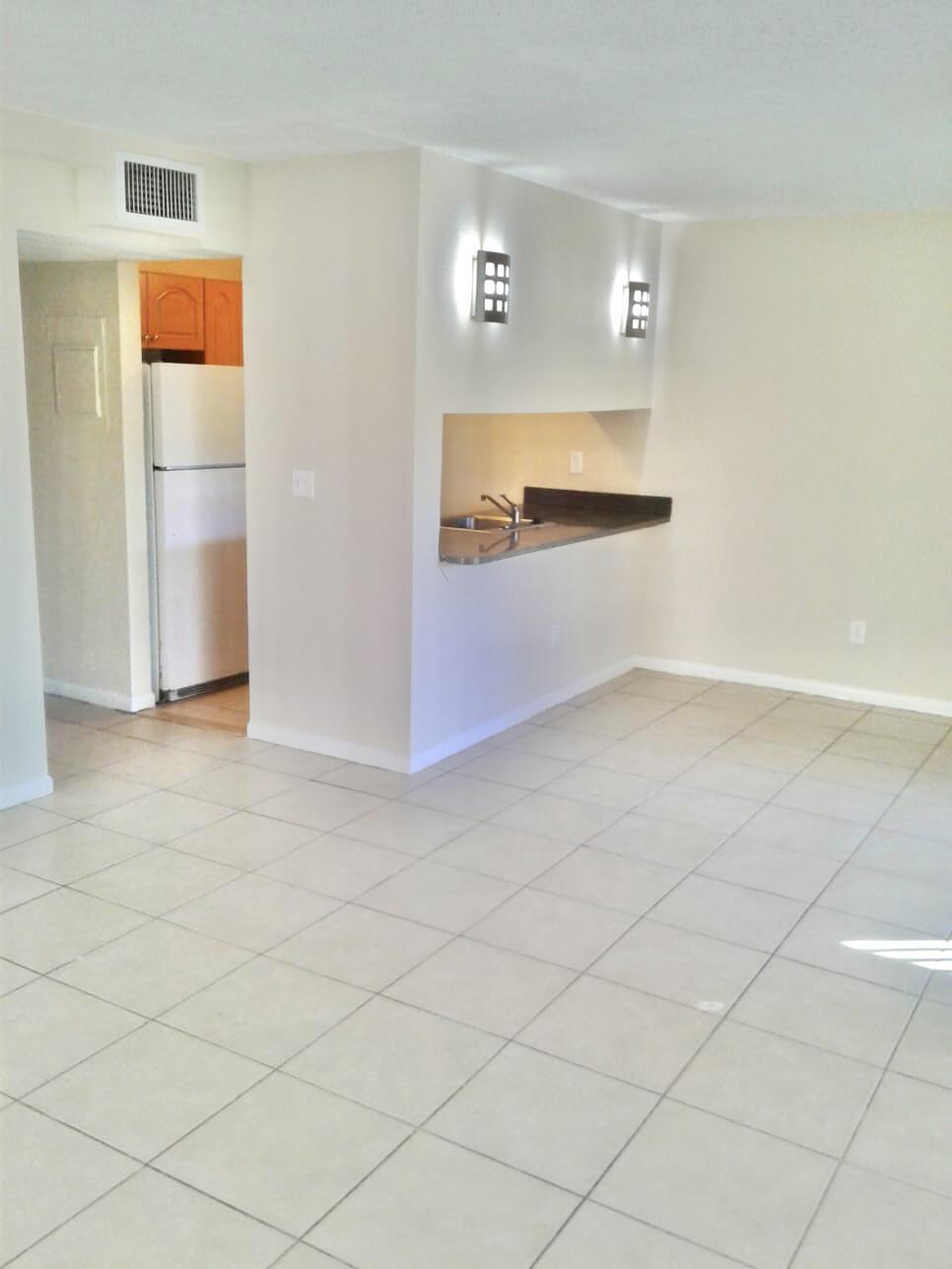 LAURELS AT SHERWOOD CONDO - Residential