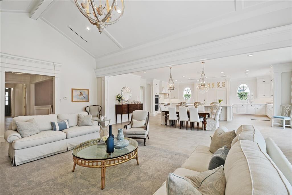 LOBLOLLY PINES - Residential