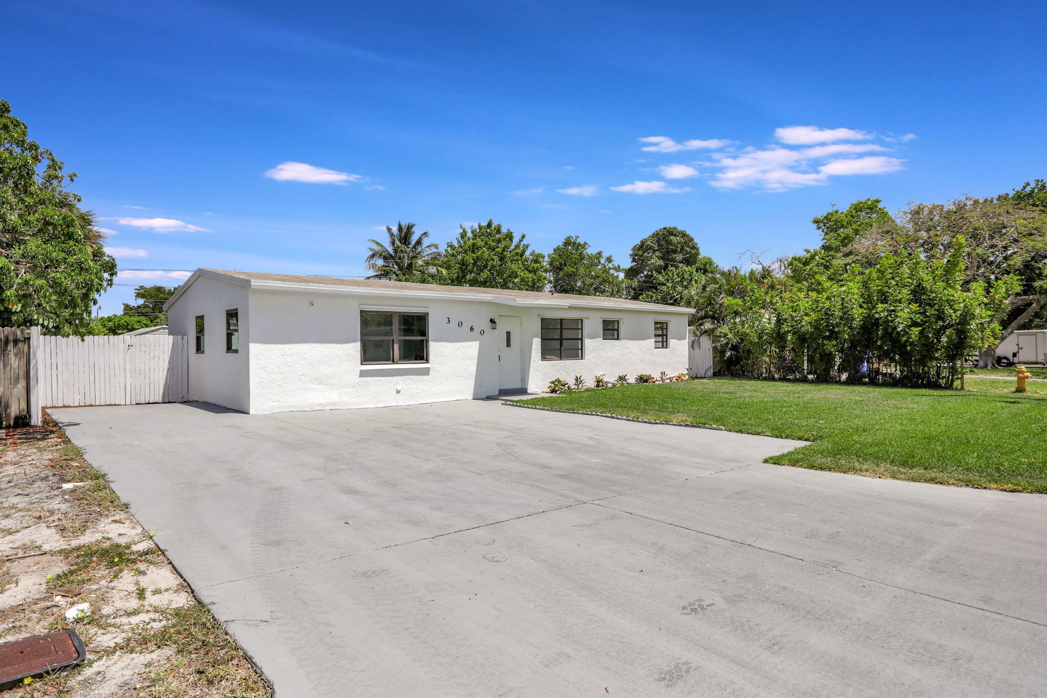 COLLIER MANOR 3RD ADD - Residential